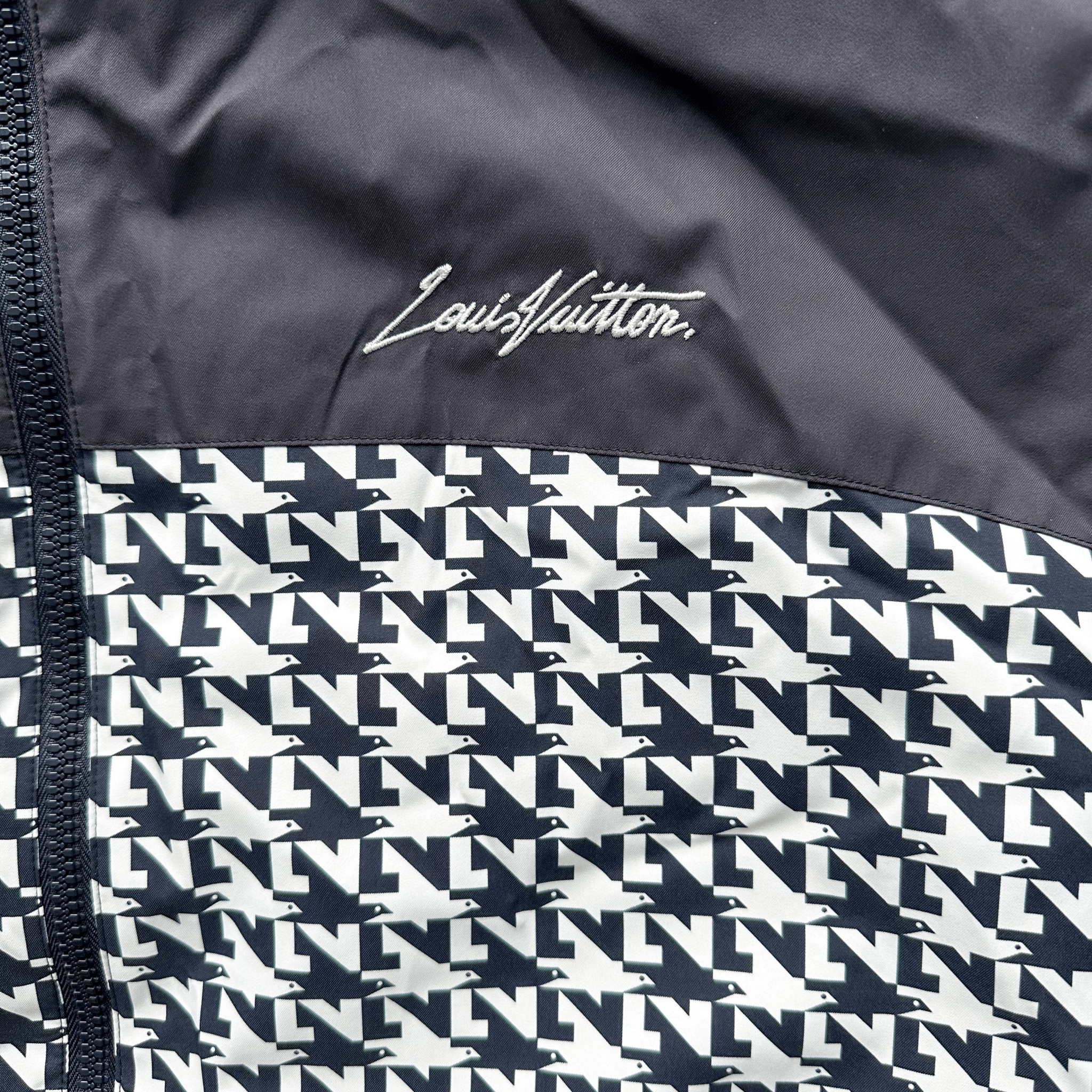 Louis Vuitton Bicolor Dove Houndstooth Padded jacket - Morely TrendsLouis Vuitton Type here:)