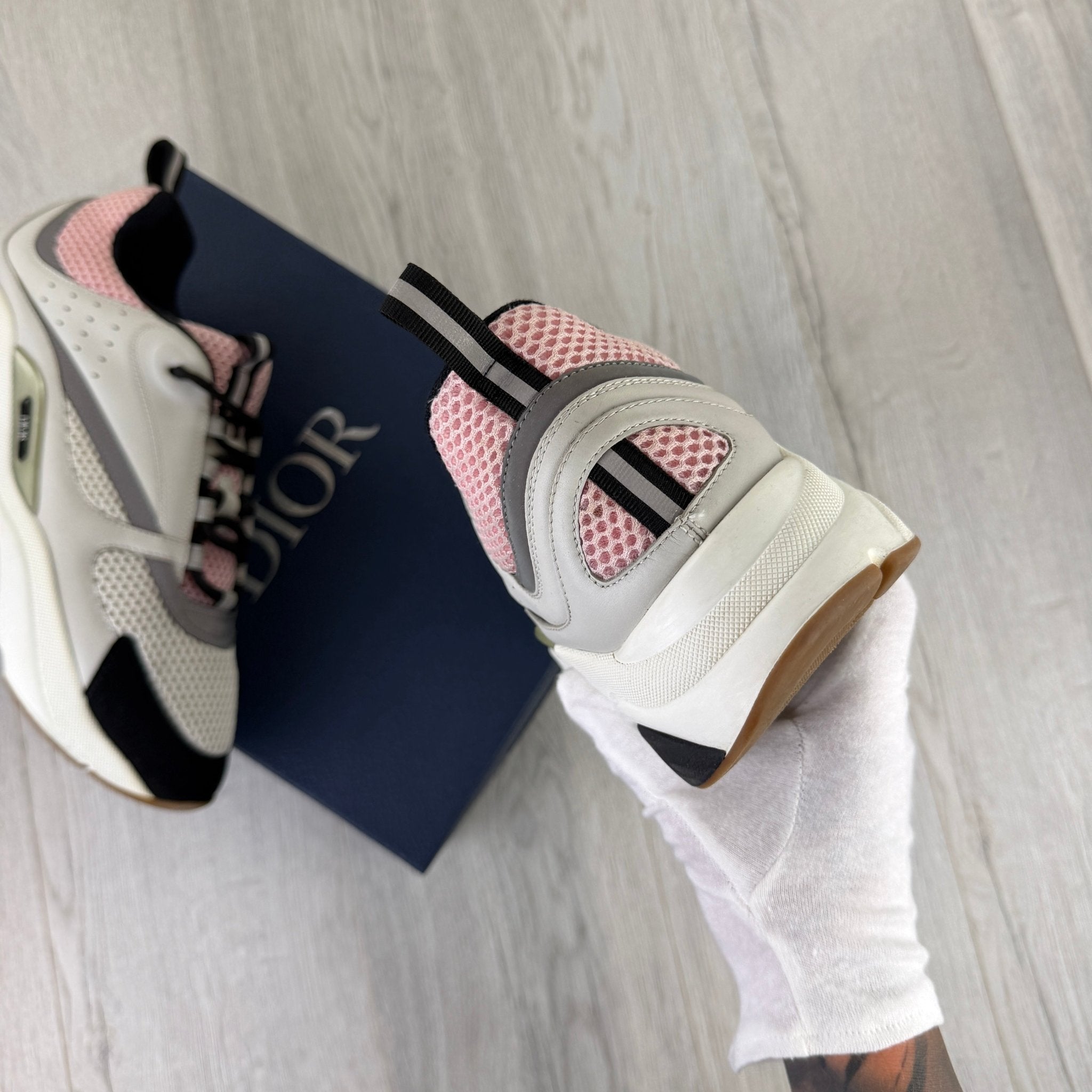 Dior B22 Men’s Pink Grey & White Trainers - 45 (Uk 10/10.5) - Morely TrendsDior Type here:)