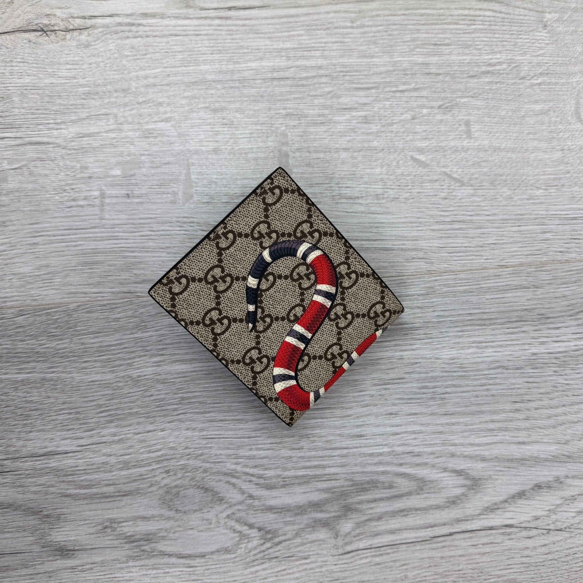 Gucci Men’s GG Supreme Kingsnake Wallet - Morely TrendsGucci Type here:)