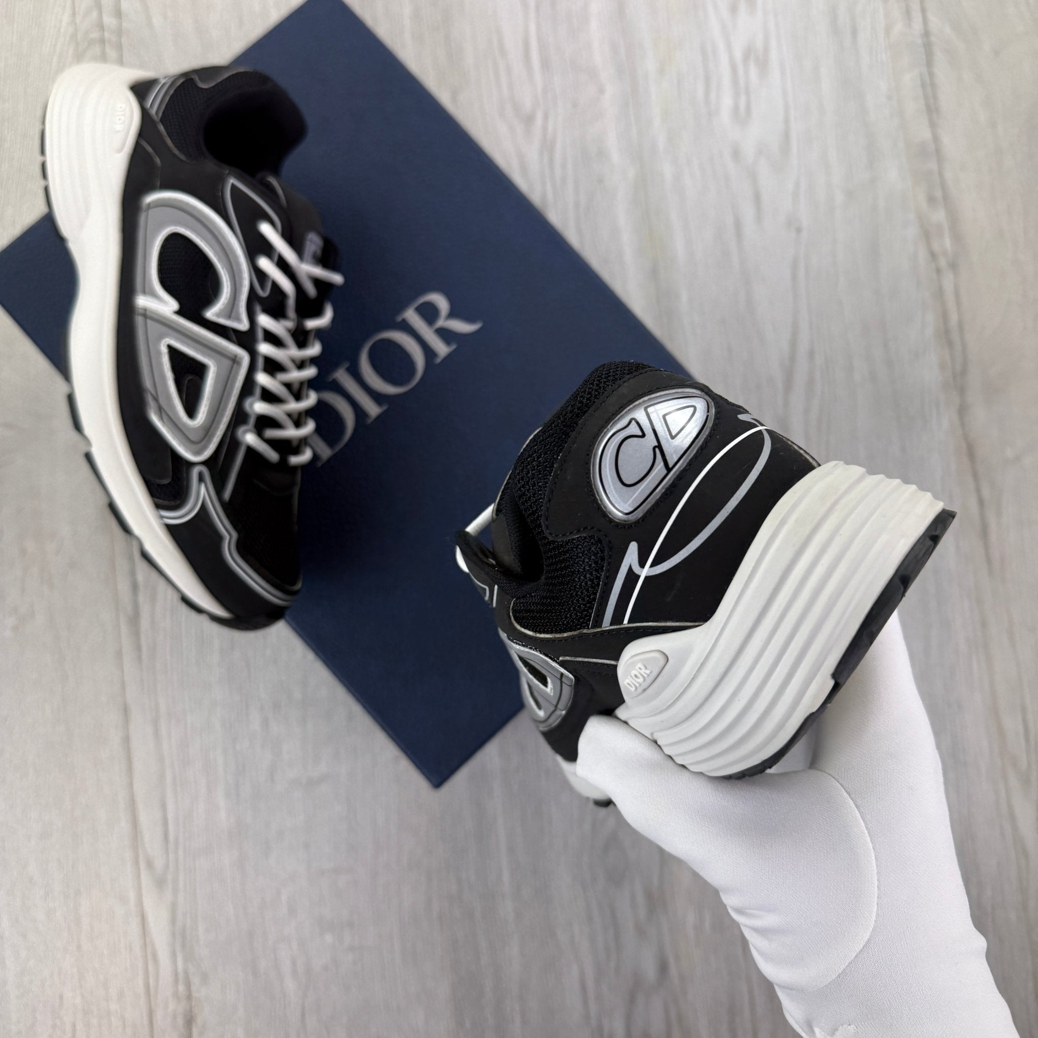 Dior B30 Men’s Black & White Trainers - 42.5 (Fit Uk 8.5) - Morely TrendsDior Type here:)