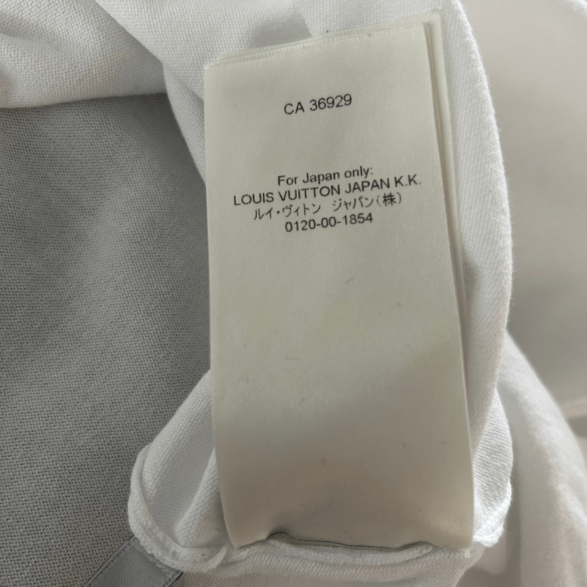 Louis Vuitton White & Green Vuitton Intarsia T-Shirt - Morely TrendsLouis Vuitton Type here:)