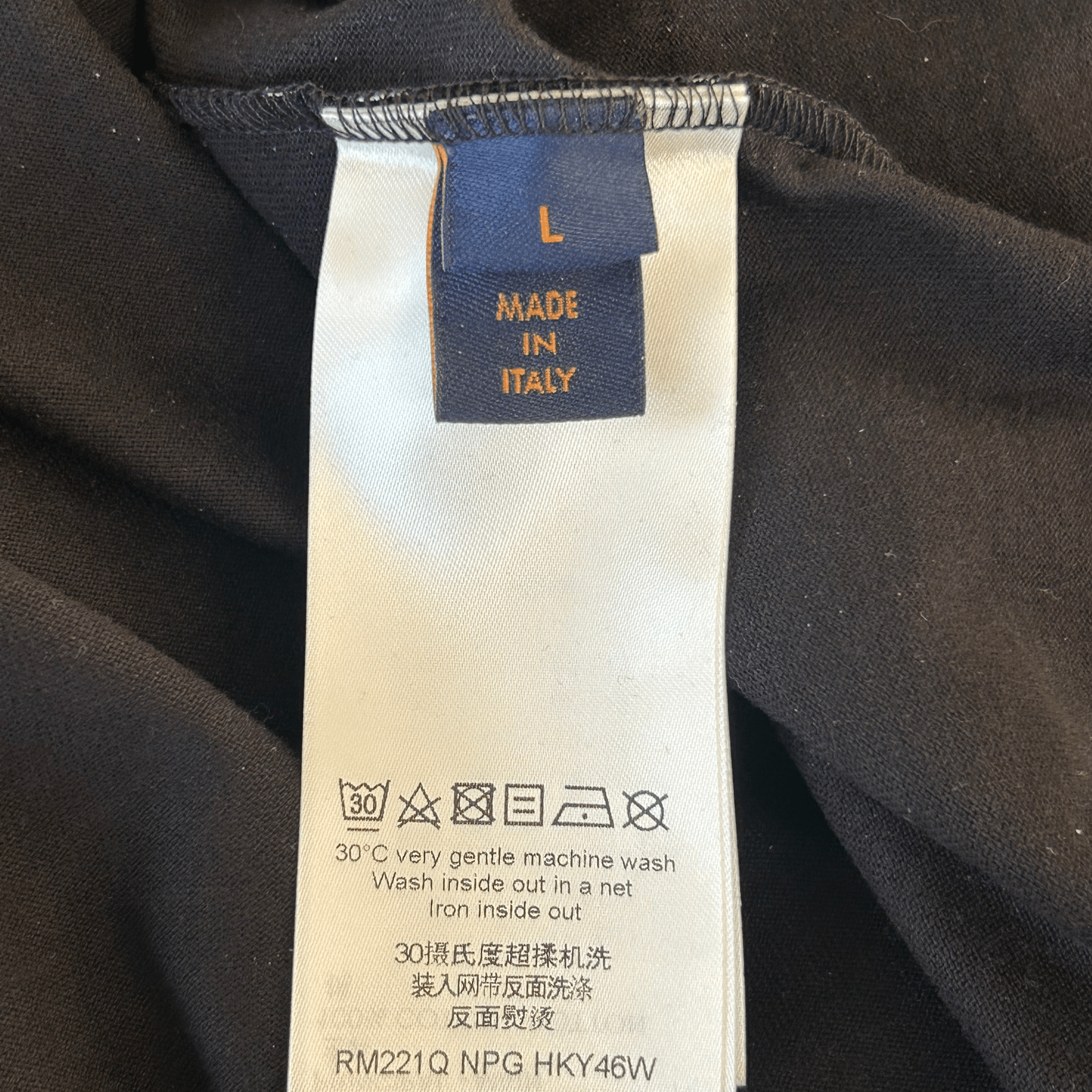 Louis Vuitton Black & White Monogram Gradient T-Shirt - Morely TrendsLouis Vuitton Type here:)