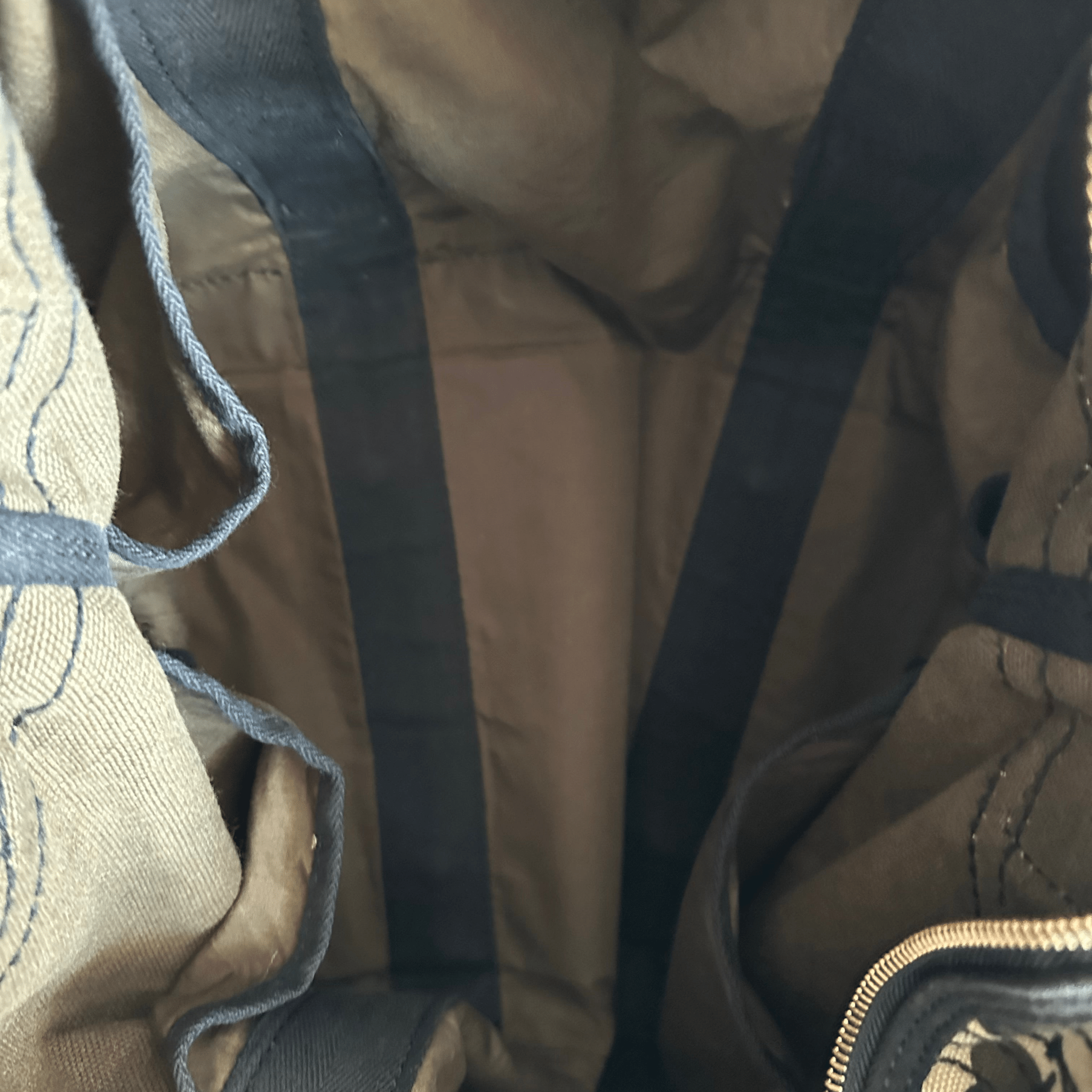 Louis Vuitton Takashi Murakami Green Camouflage Monogram Treillis Tote - Morely TrendsLouis Vuitton Type here:)