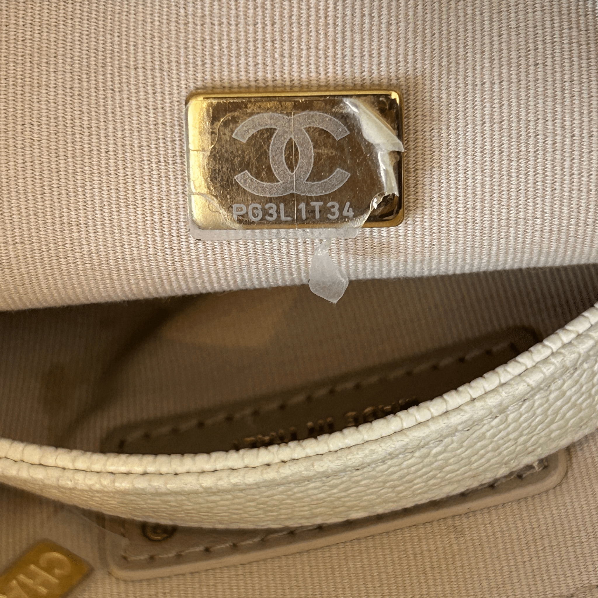 Chanel White Caviar Quilted Chain Melody Small Flap bag - Morely TrendsChanel Type here:)