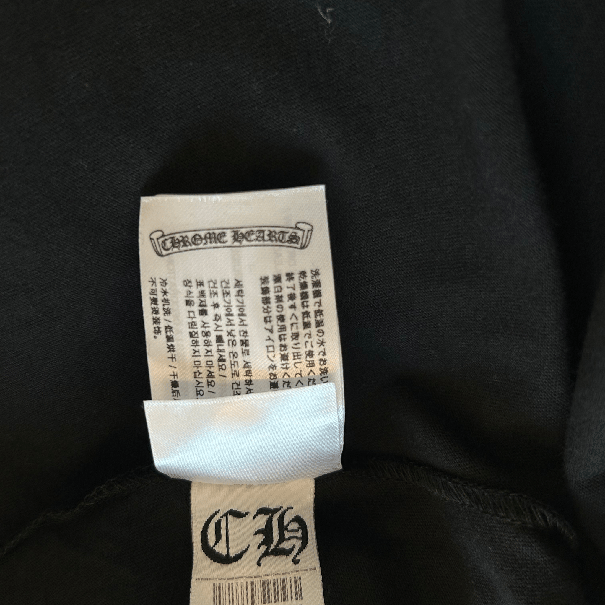 Chrome Hearts Black & Pink Neck Logo Longsleeve T-Shirt - Morely TrendsChrome Hearts Type here:)