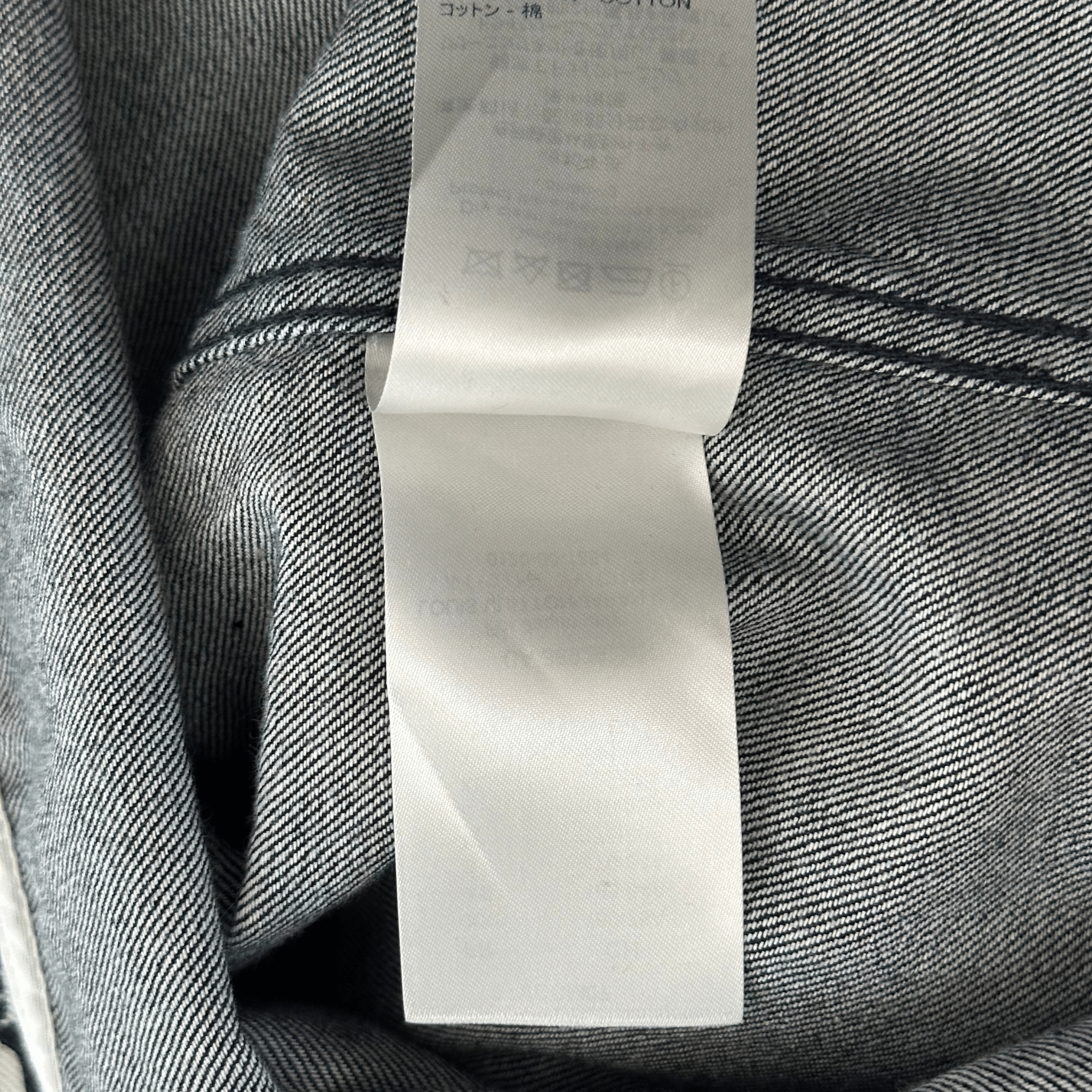 Louis Vuitton Navy & White Leaf Baseball Jersey - Morely TrendsLouis Vuitton Type here:)