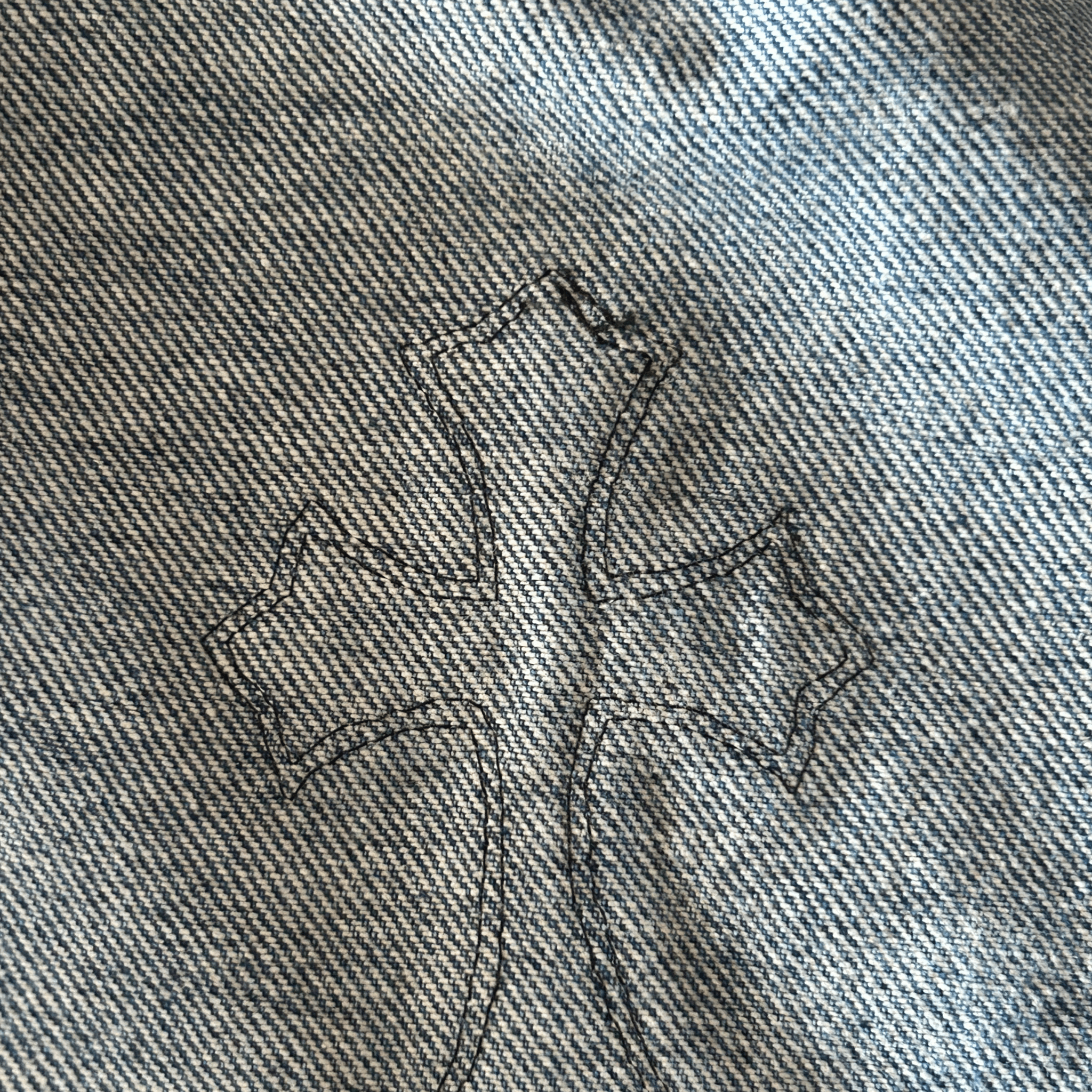 Chrome Hearts Levis Blue & Black Cross Patch Denim Jacket - Morely TrendsChrome Hearts Type here:)