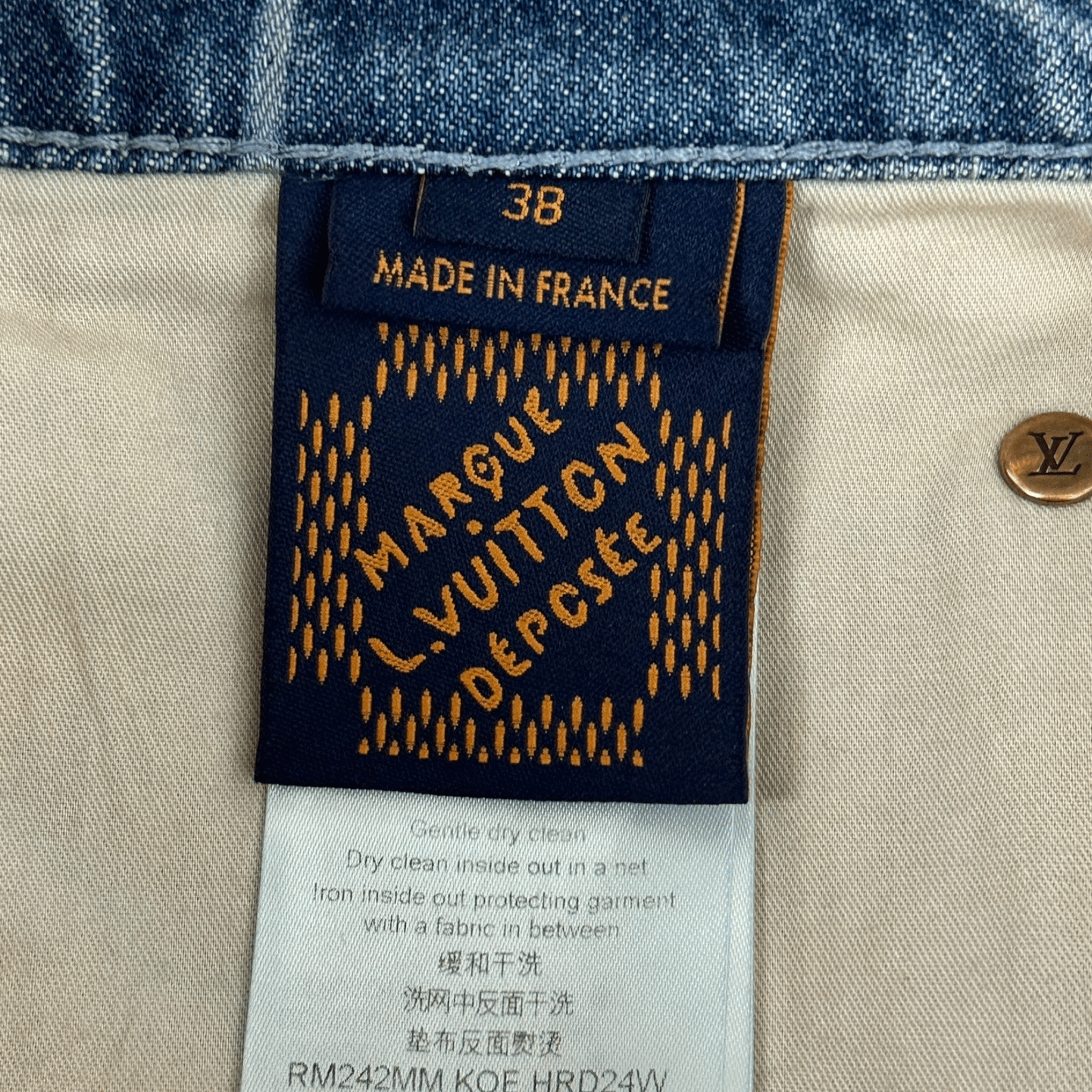 Louis Vuitton Blue & White Barbed Wire Monogram Denim Shorts - Morely TrendsLouis Vuitton Type here:)