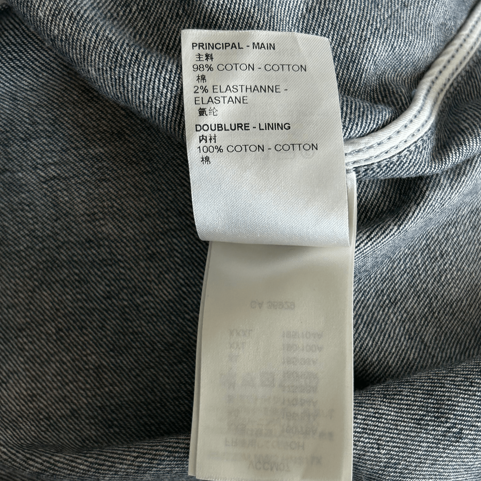 Louis Vuitton Blue Bleached Bandana Denim Button Up Shirt - Morely TrendsLouis Vuitton Type here:)