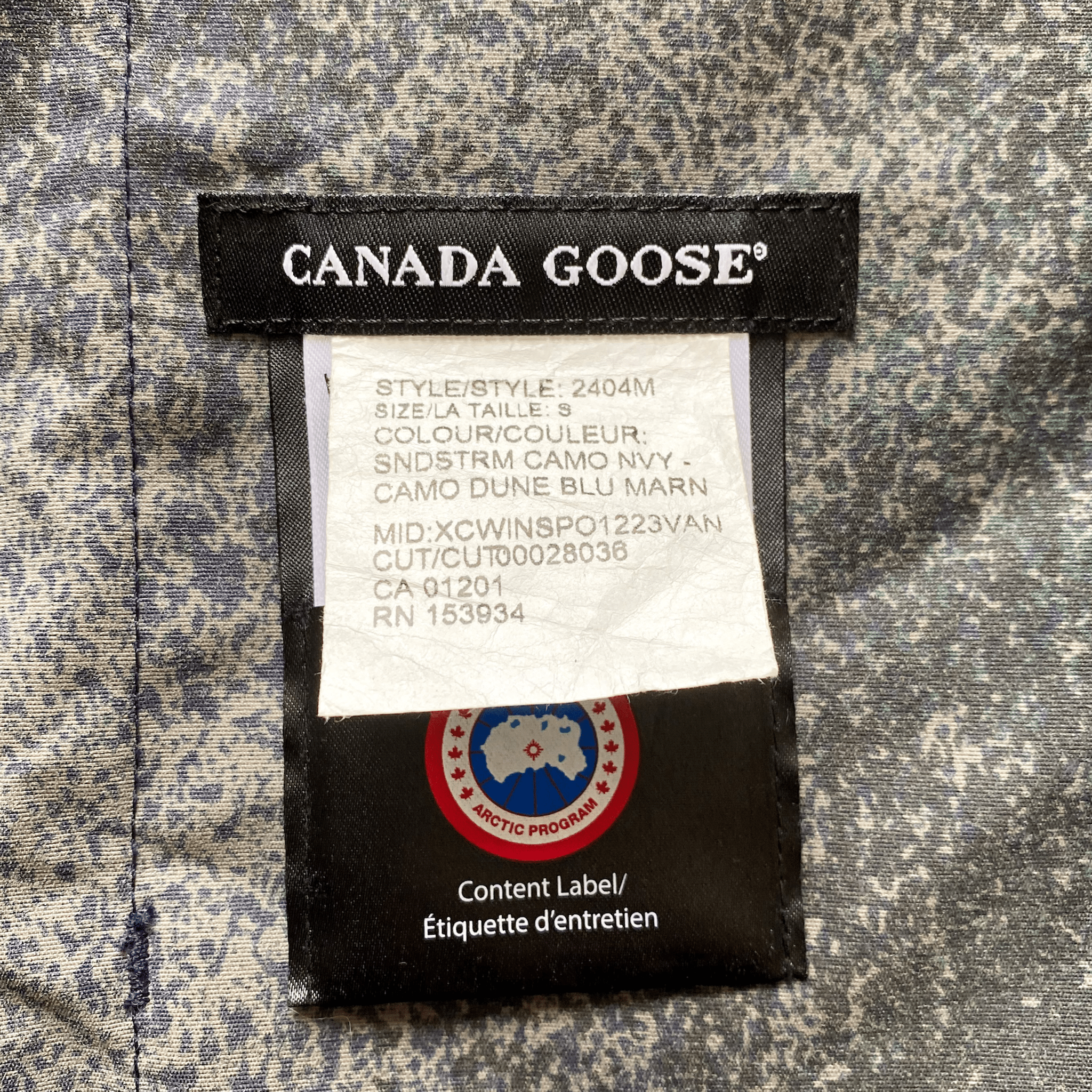 Canada Goose Navy Sandstorm Camo Voyager Men's Jacket - Morely TrendsCanada Goose Type here:)