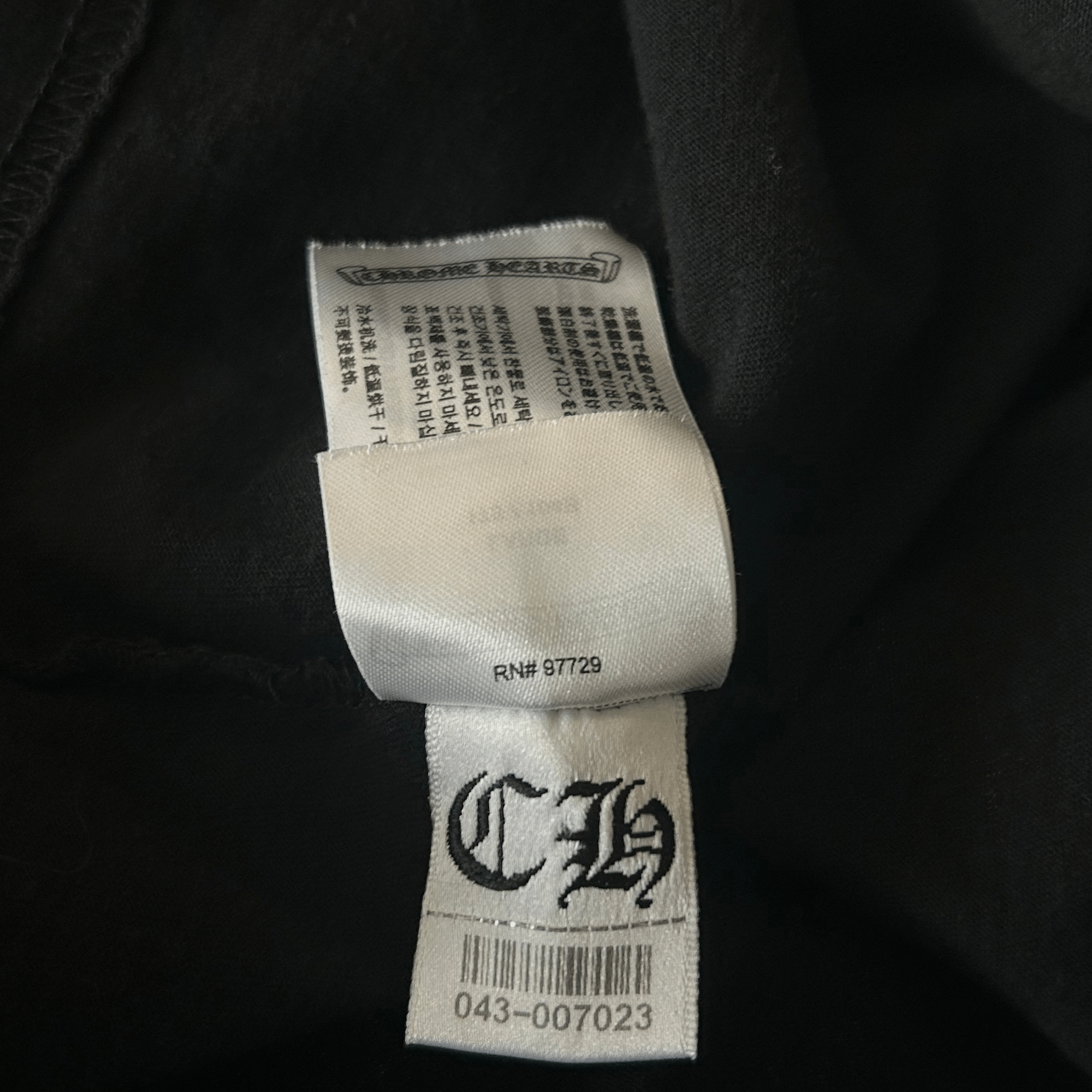 Chrome Hearts Black & White Neck Logo Longsleeve T-Shirt - Morely TrendsChrome Hearts Type here:)