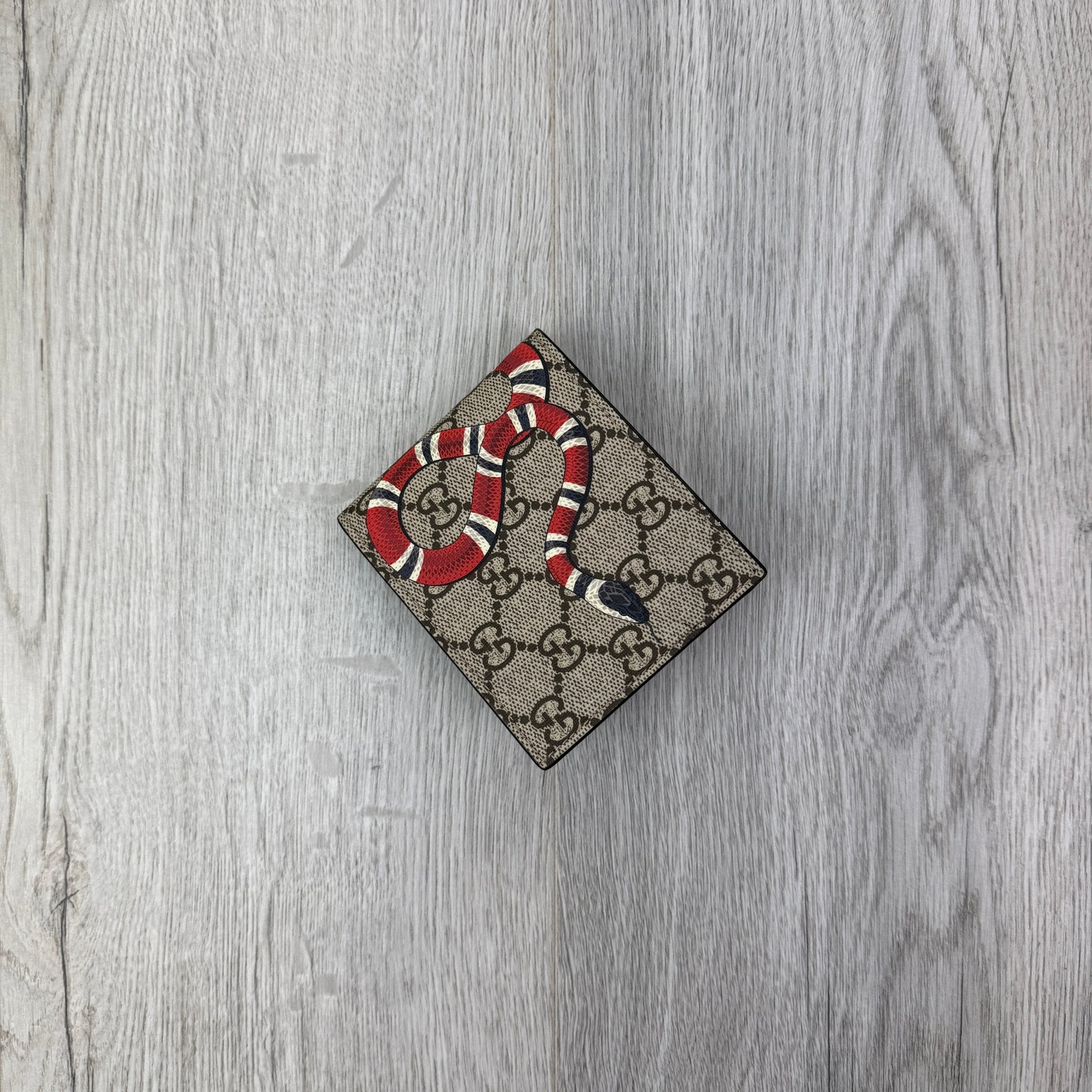 Gucci Men’s GG Supreme Kingsnake Wallet - Morely TrendsGucci Type here:)