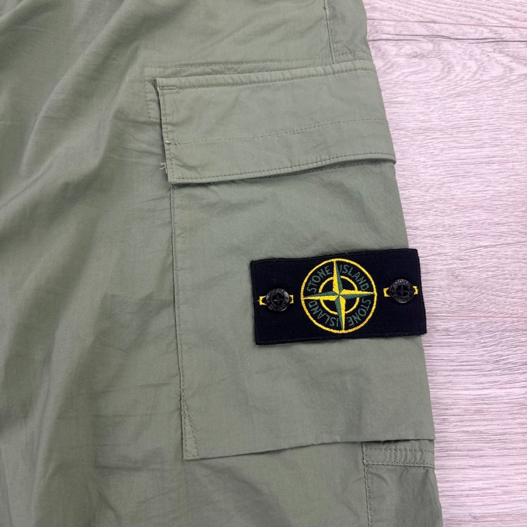 Stone Island Men’s Khaki Cargo Trousers - Uk 32 - Morely TrendsStone Island Type here:)