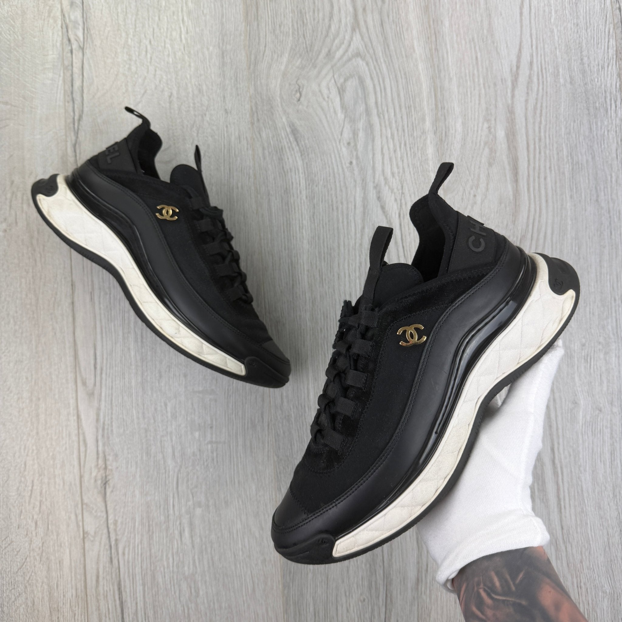 Chanel Men’s Black CC Runners - Uk 7 - Morely TrendsChanel Type here:)