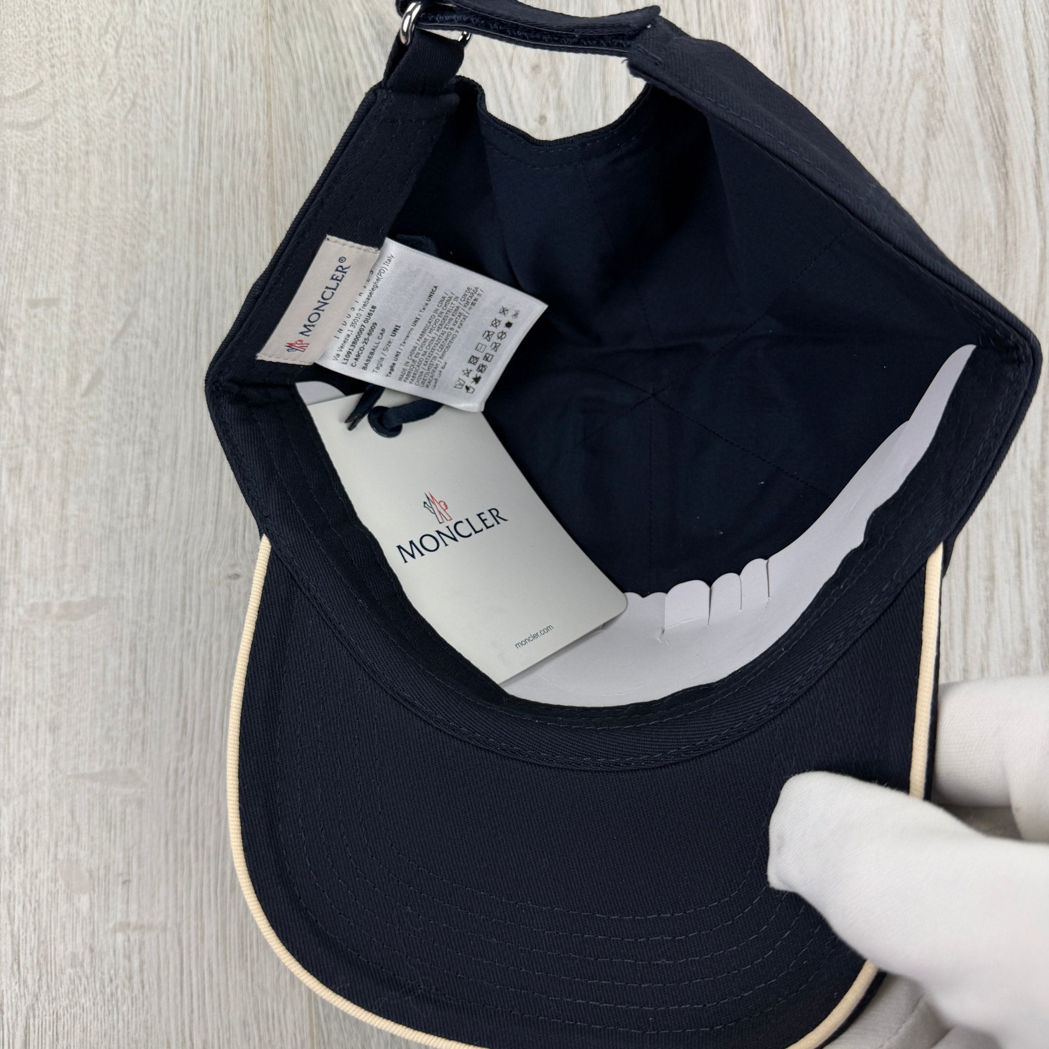 Moncler Men’s Navy Baseball Cap - Morely TrendsMoncler Type here:)