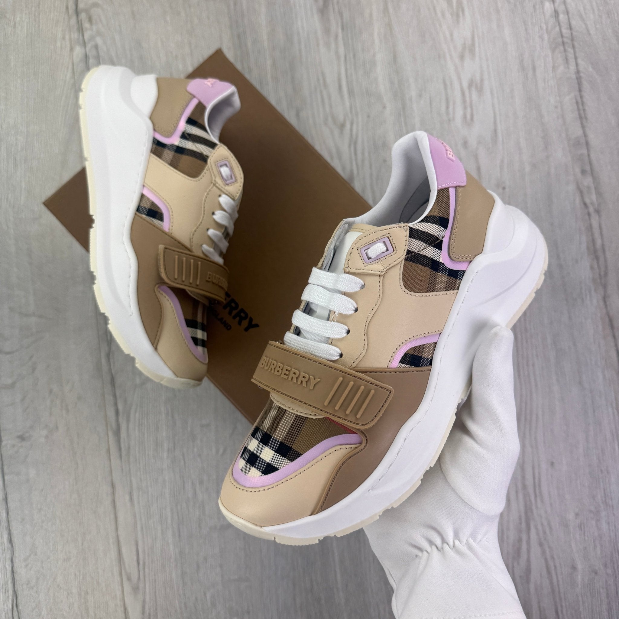 Burberry Women’s Ramsey Check Trainers - Morely TrendsBurberry Type here:)
