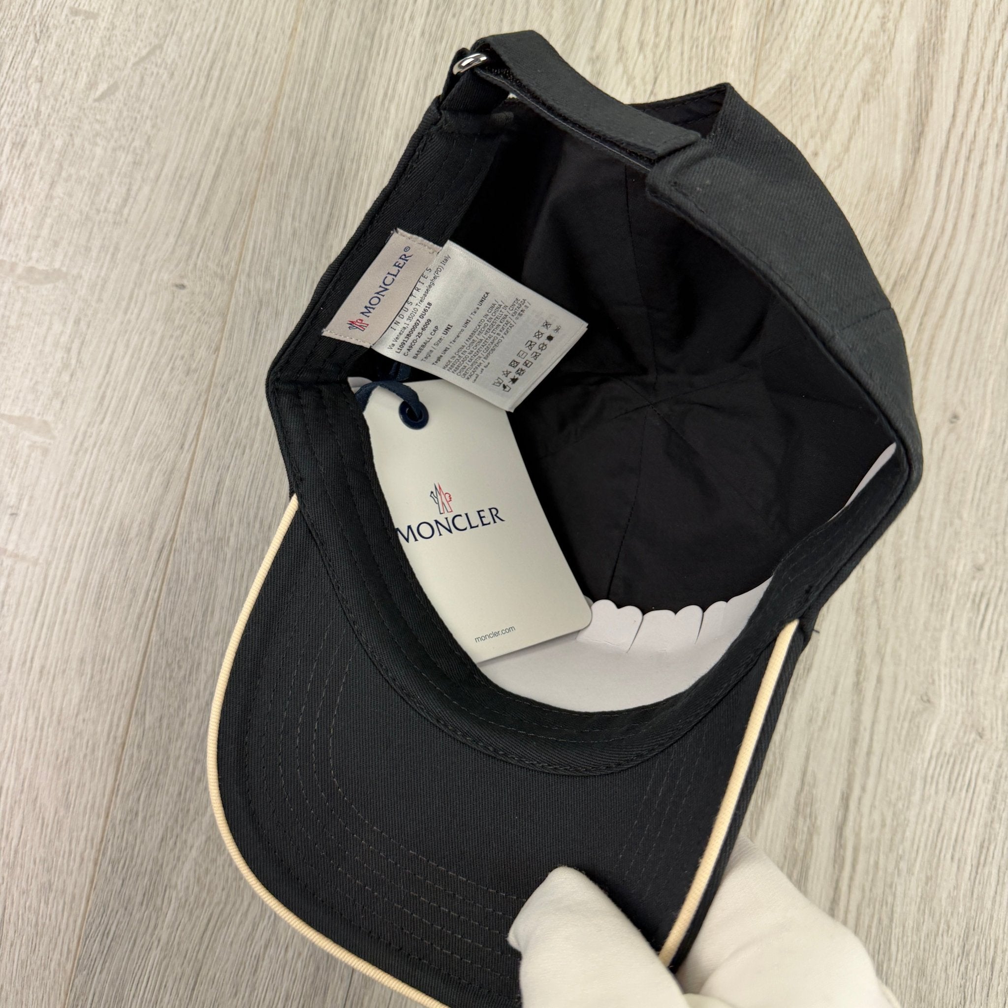 Moncler Men’s Black Baseball Cap - Morely TrendsMoncler Type here:)