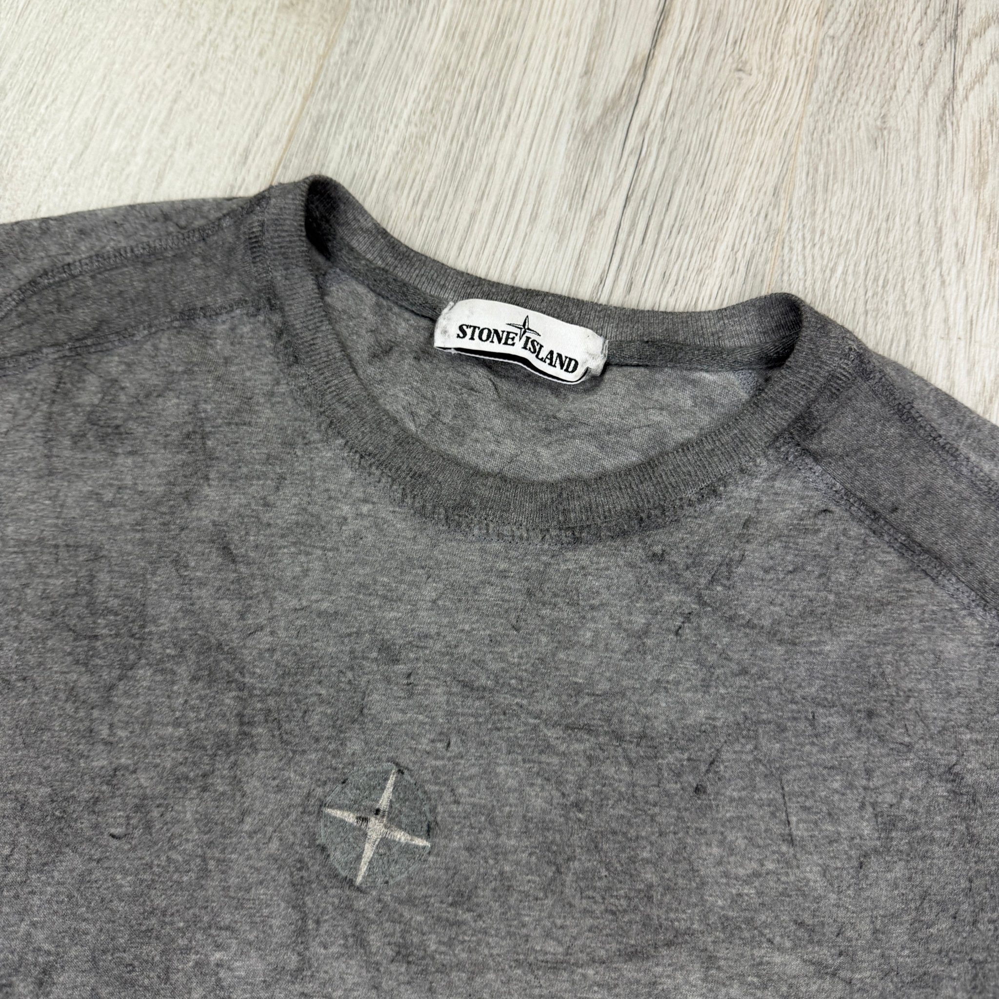 Stone island Men’s Grey Smoke T-shirt - Medium - Morely TrendsStone Island Type here:)