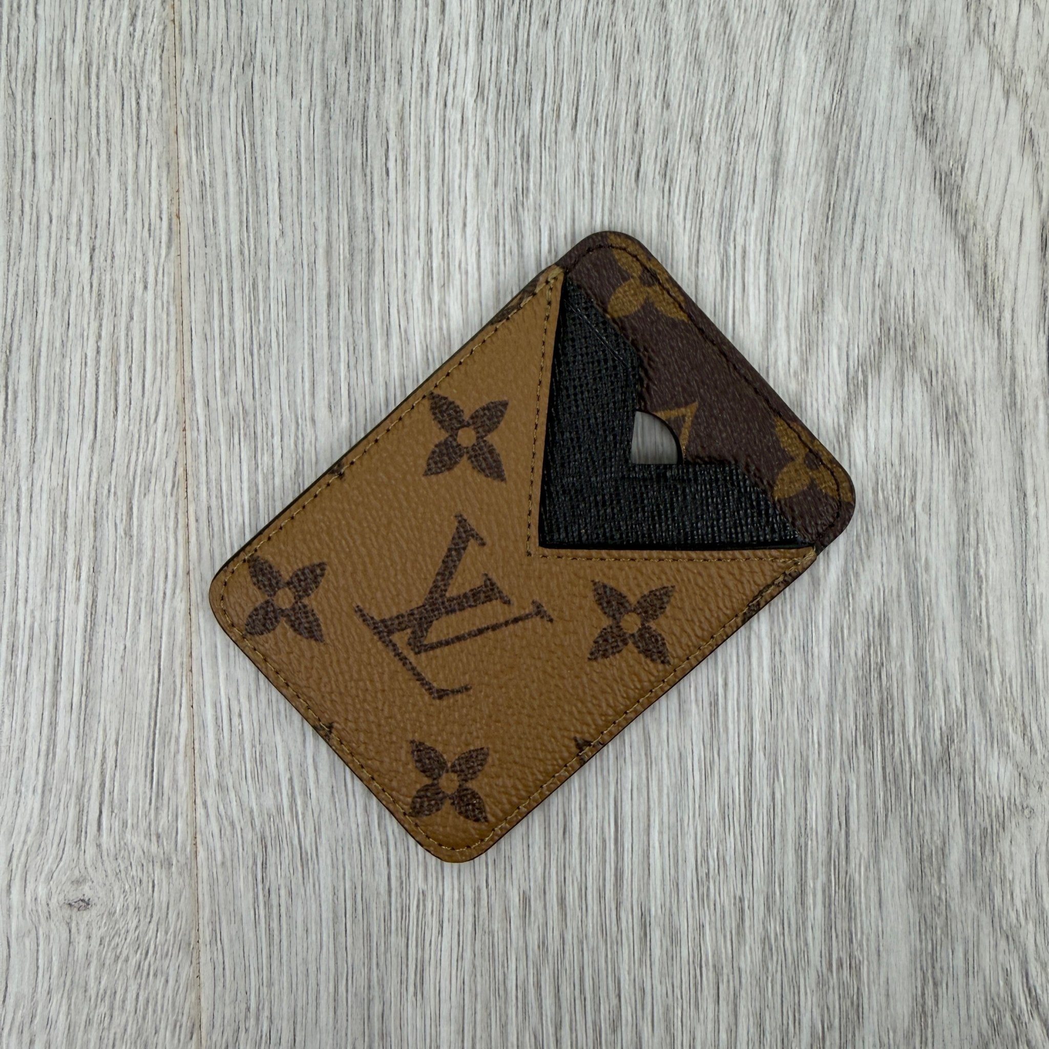 Louis Vuitton Brown Monogram Porte-Cartes Magnet Card Holder - Morely TrendsLouis Vuitton Type here:)