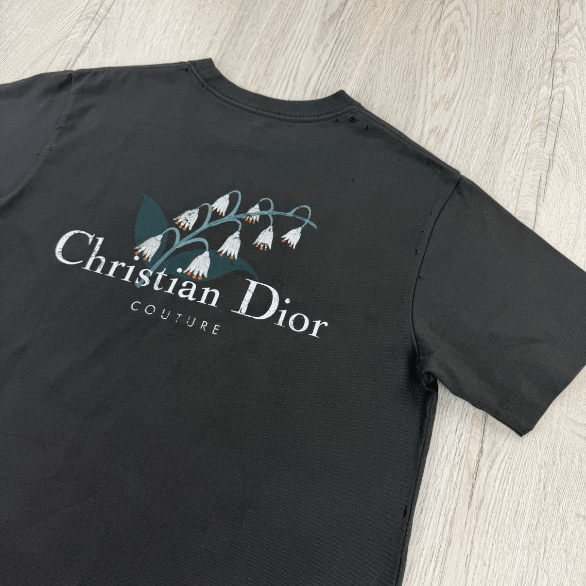 Christian Dior ‘Couture’ Men’s GeeyT-shirt - Small - Morely TrendsDior Type here:)