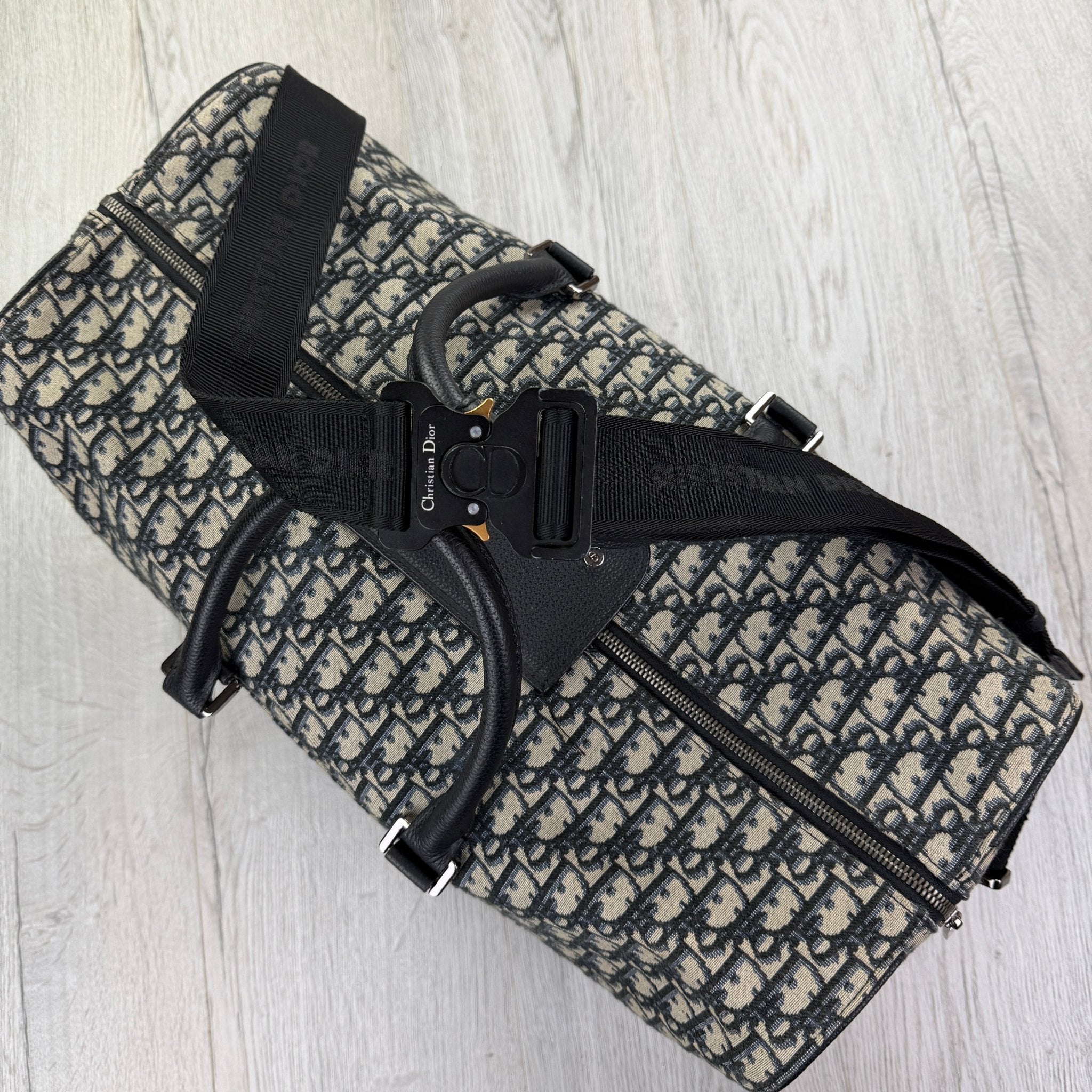 Dior Oblique Jacquard Lingo 50 Boston Bag Travel Bag - Morely TrendsDior Type here:)