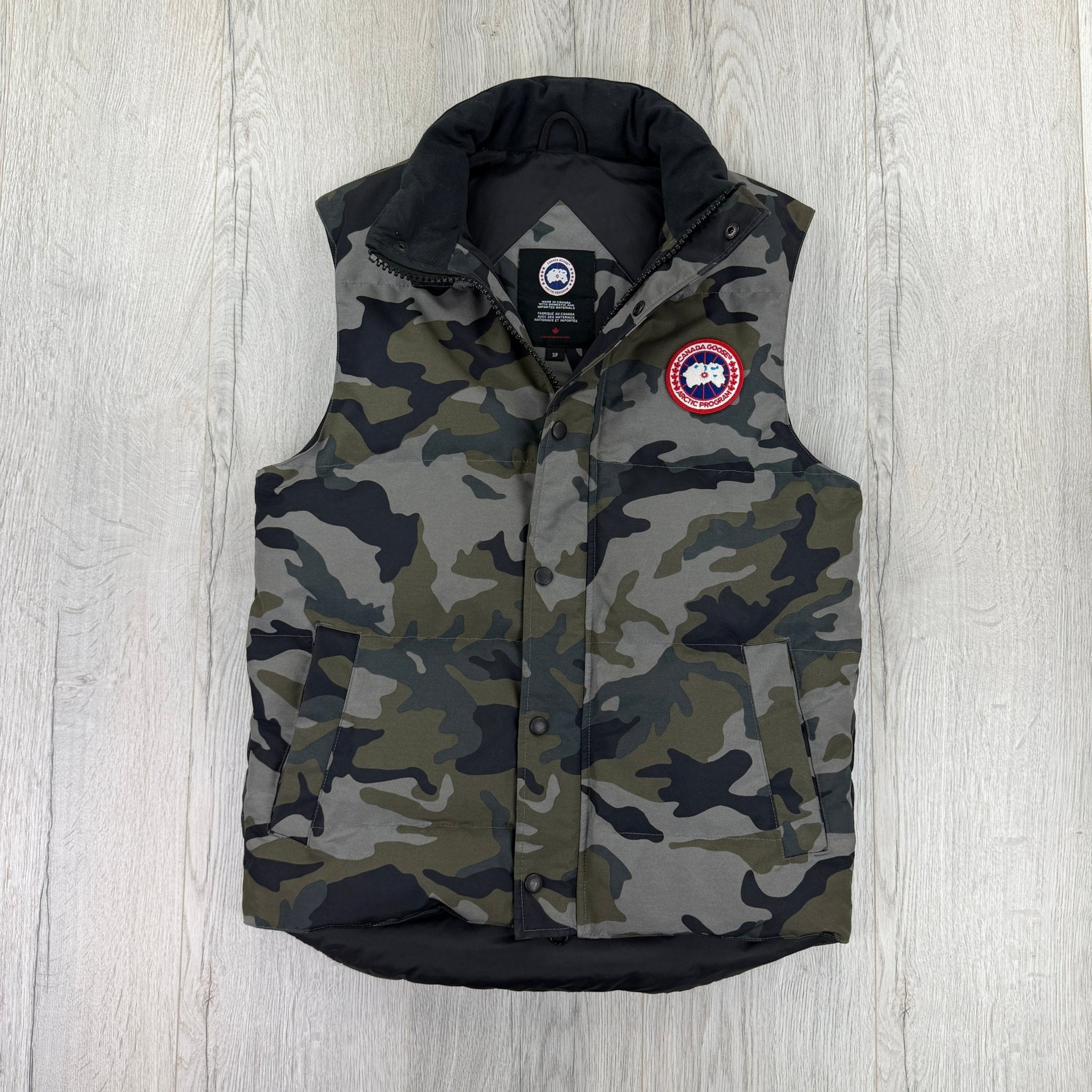Canada Goose Men’s Camo Bodywarmer - Small - Morely TrendsCanada goose Type here:)