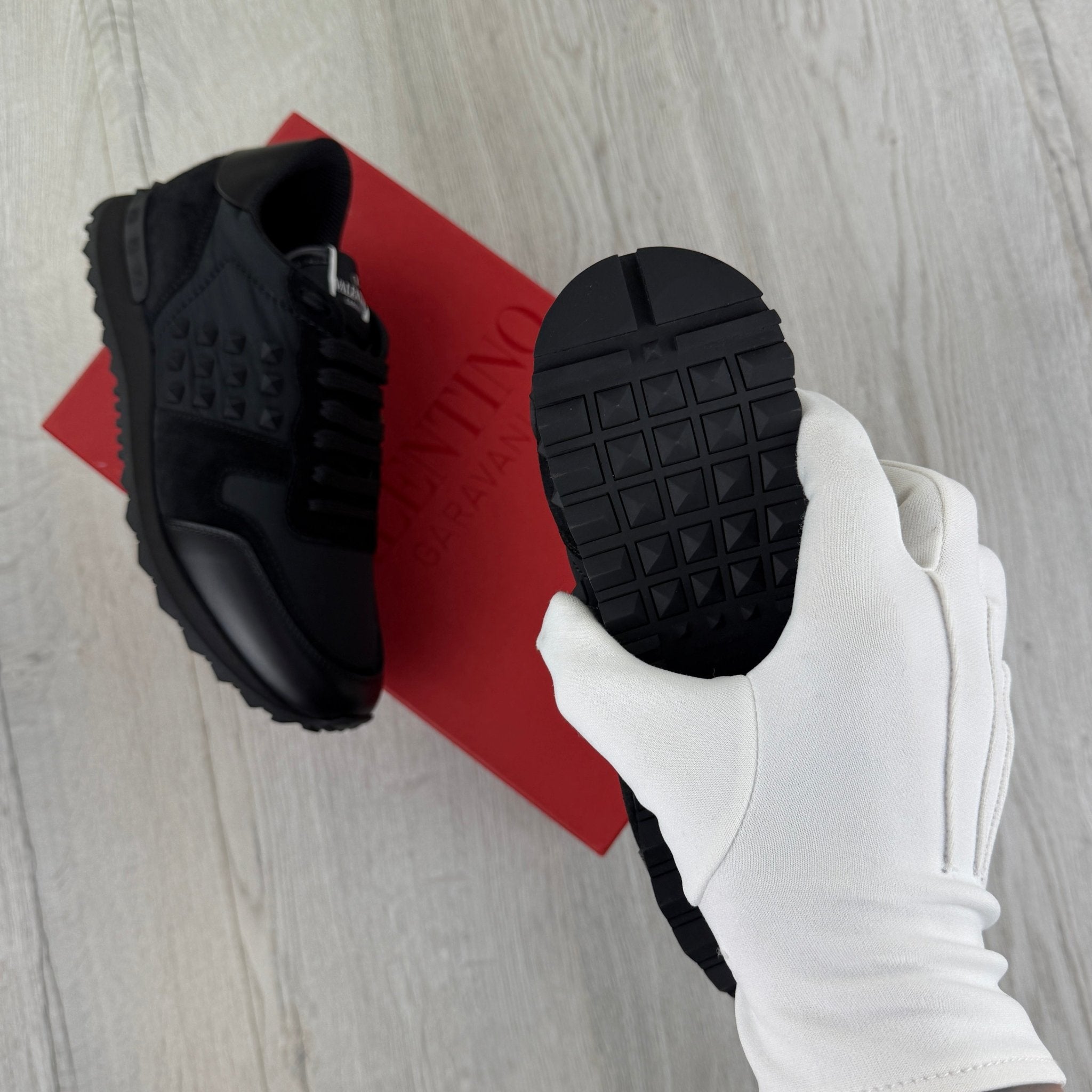 Valentino Men’s Black Rockrunner Trainers - Morely TrendsValentino Type here:)