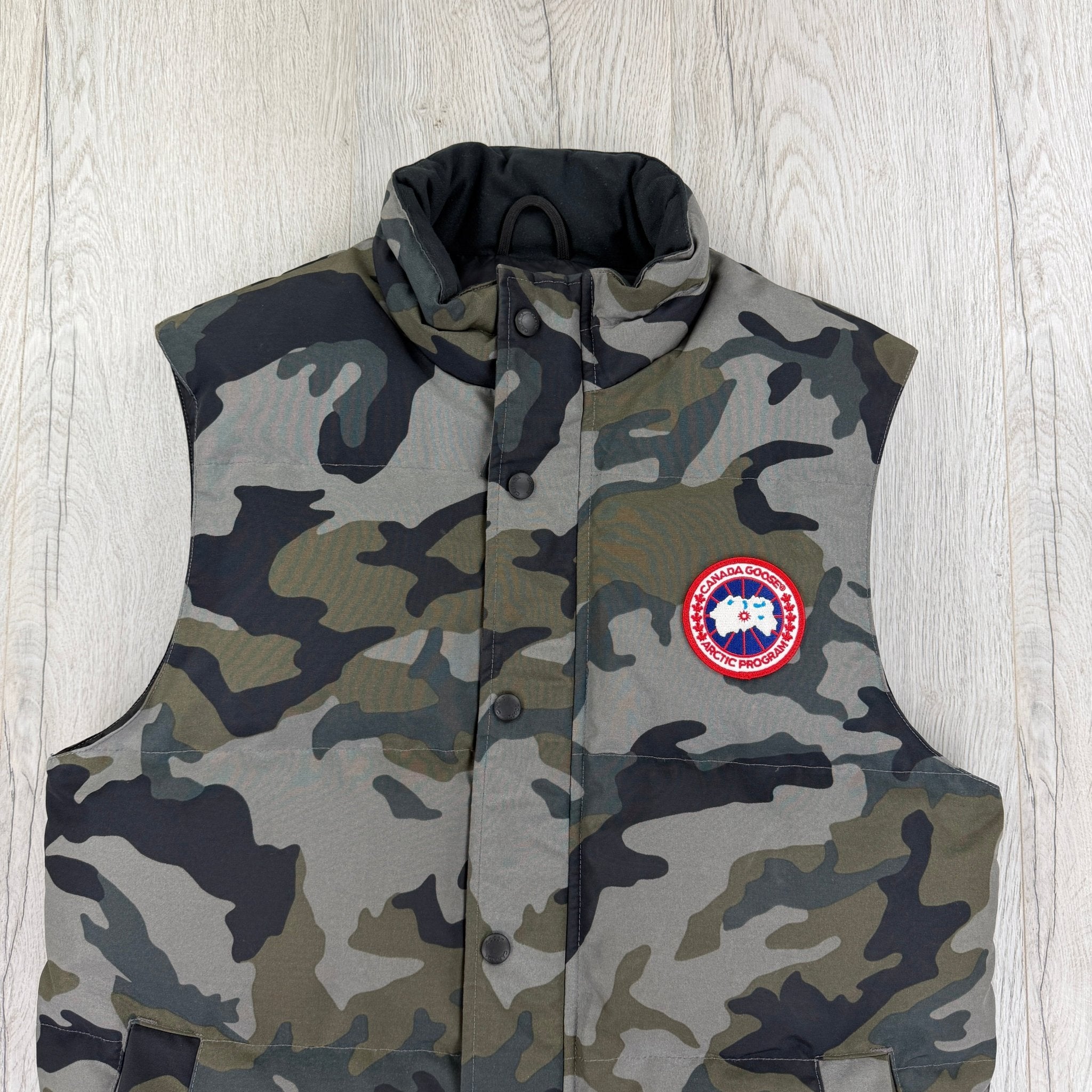 Canada Goose Men’s Camo Bodywarmer - Large - Morely TrendsCanada goose Type here:)