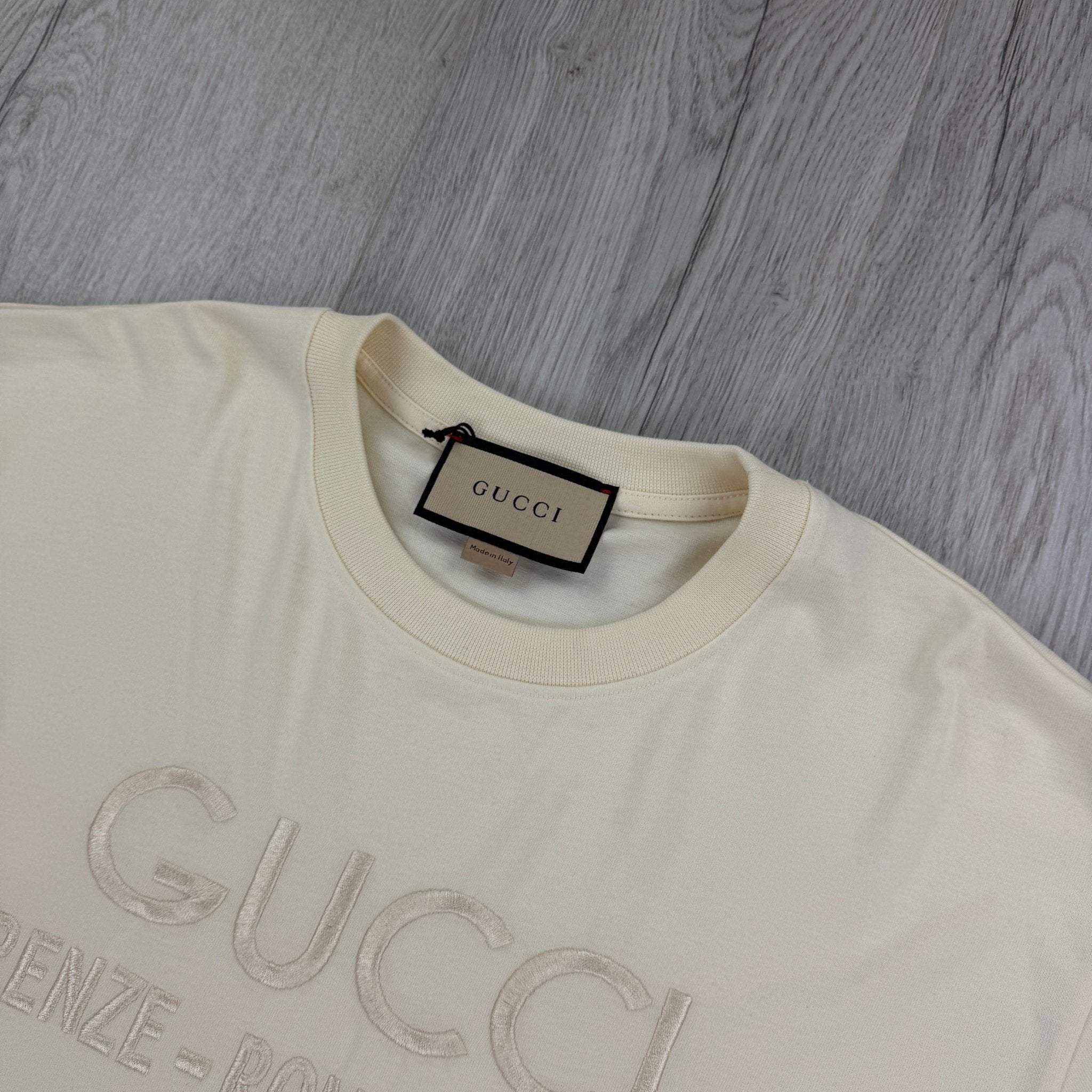 Gucci Men’s Beige T-shirt - Medium - Morely TrendsGucci Type here:)