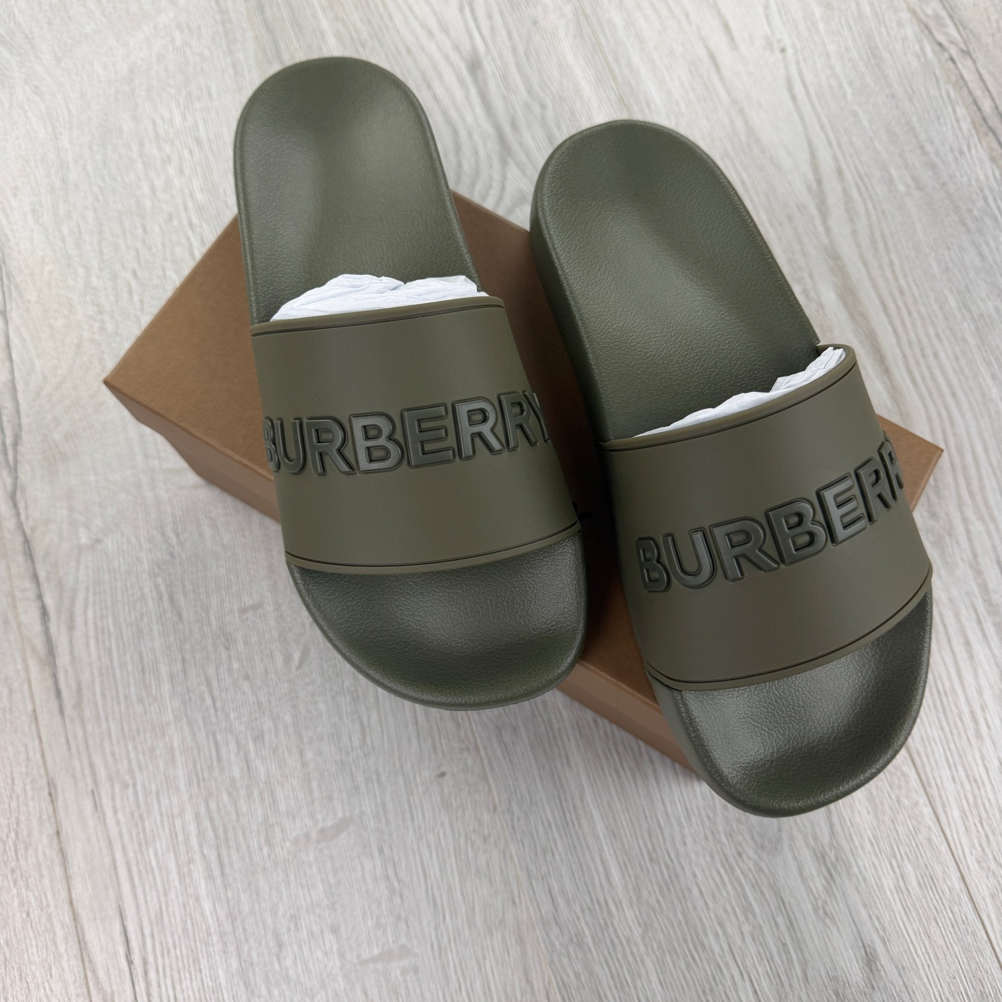 Burberry Logo Men’s Khaki Green Sliders - Morely TrendsBurberry Type here:)