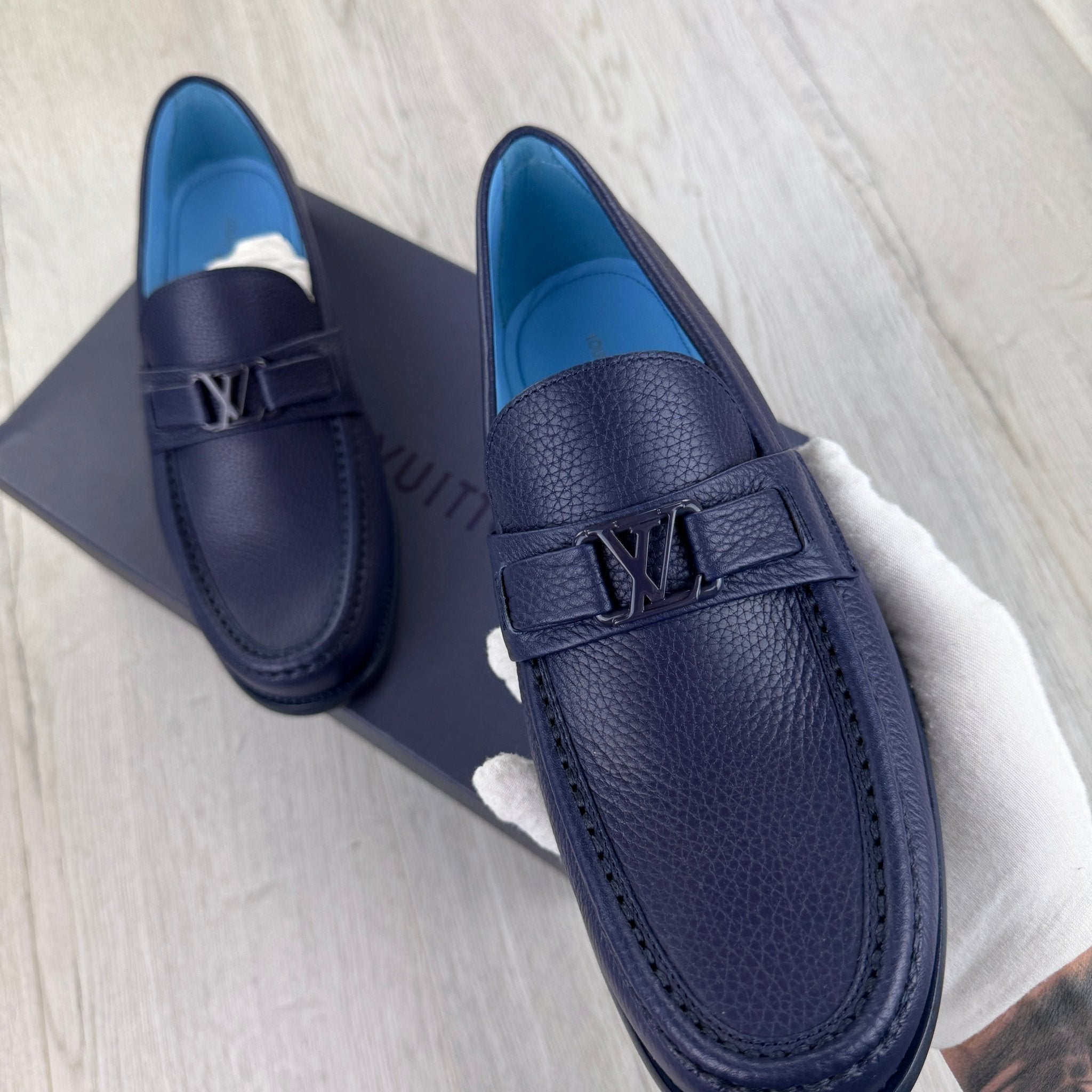 Louis Vuitton Mens Blue Major Loafers - Uk 7.5 (Fit 8) - Morely TrendsDior Type here:)
