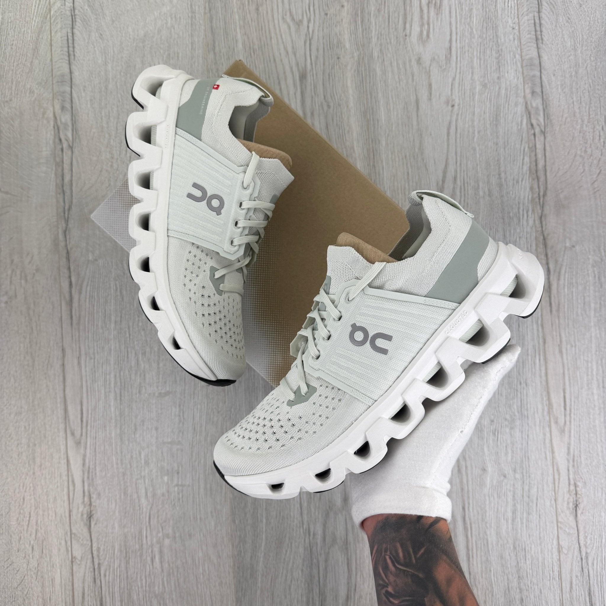 On Running Cloudswift 4 Mint Trainers - Morely TrendsOn Running Type here:)