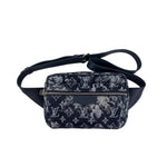 Louis Vuitton Men’s Monogram Tapestry Outdoor Belt Bag - Morely TrendsGucci Type here:)
