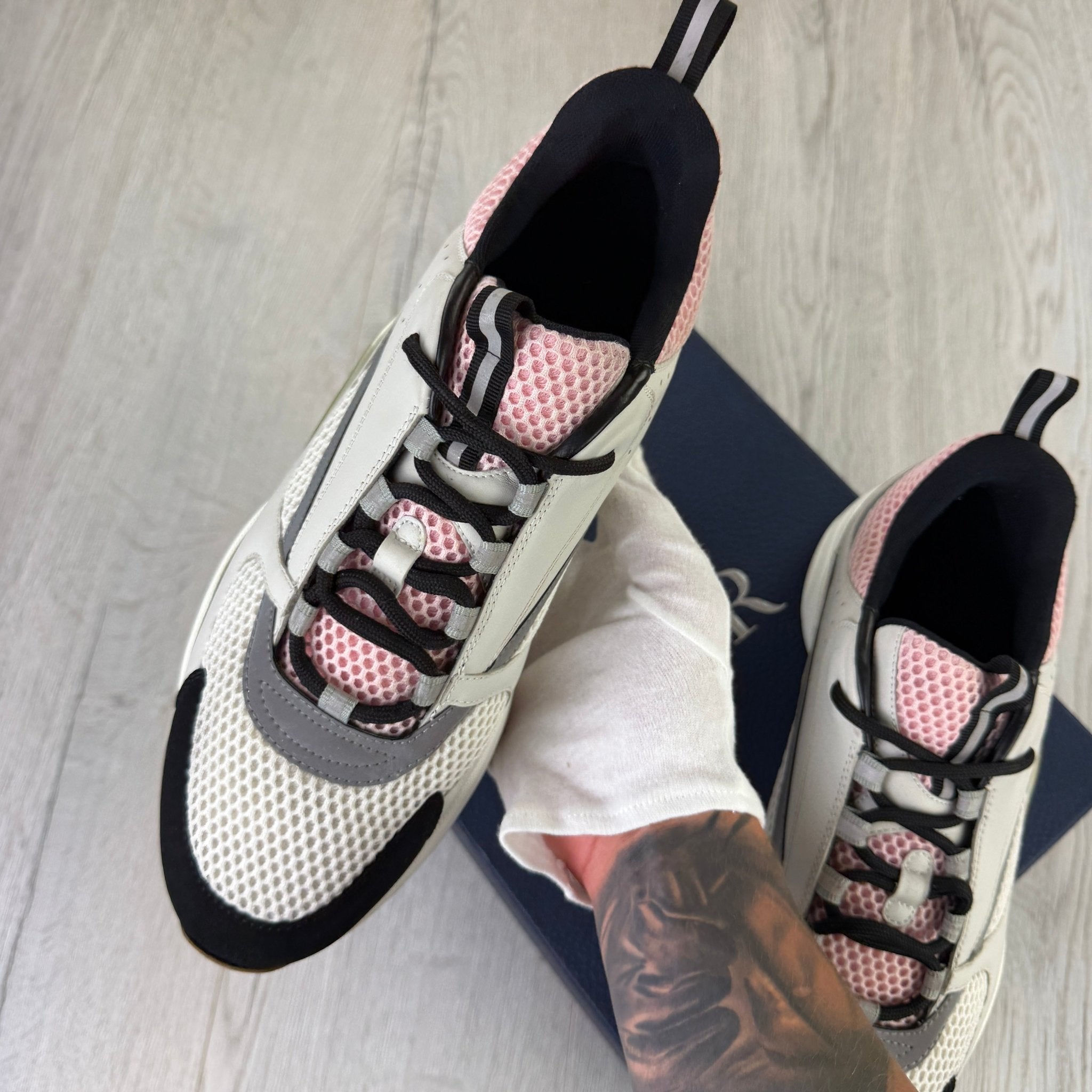 Dior B22 Men’s Pink Grey & White Trainers - 45 (Uk 10/10.5) - Morely TrendsDior Type here:)