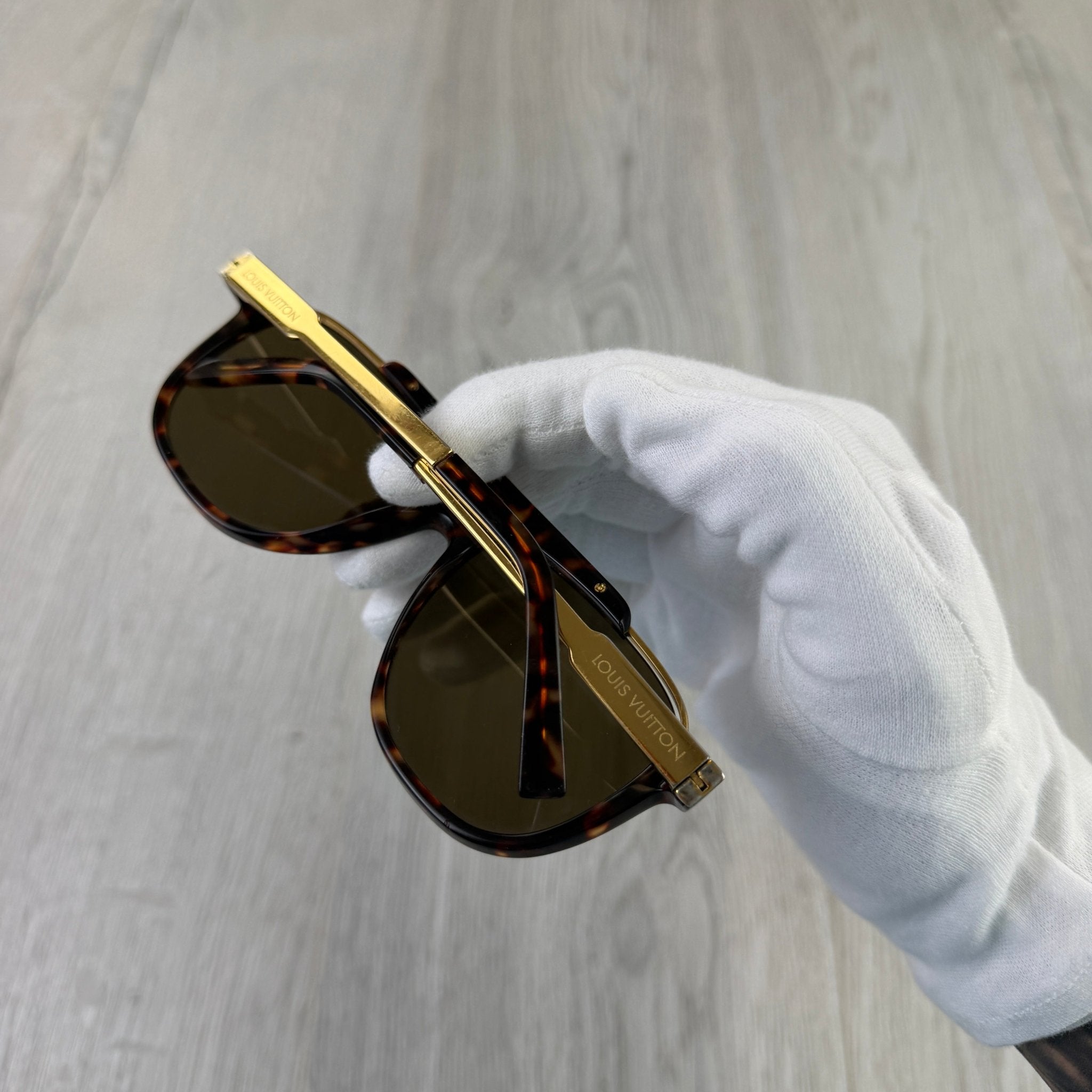 Louis Vuitton Men’s Mascot Sunglasses - Morely TrendsLouis Vuitton Type here:)