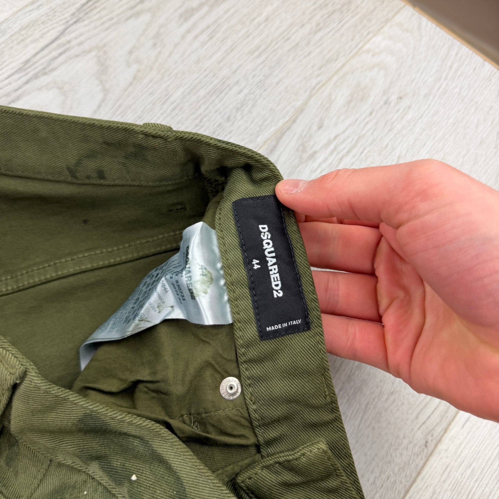 Dsquared2 Men’s Green Distressed Straight Jeans - Morely TrendsDsquared2 Type here:)