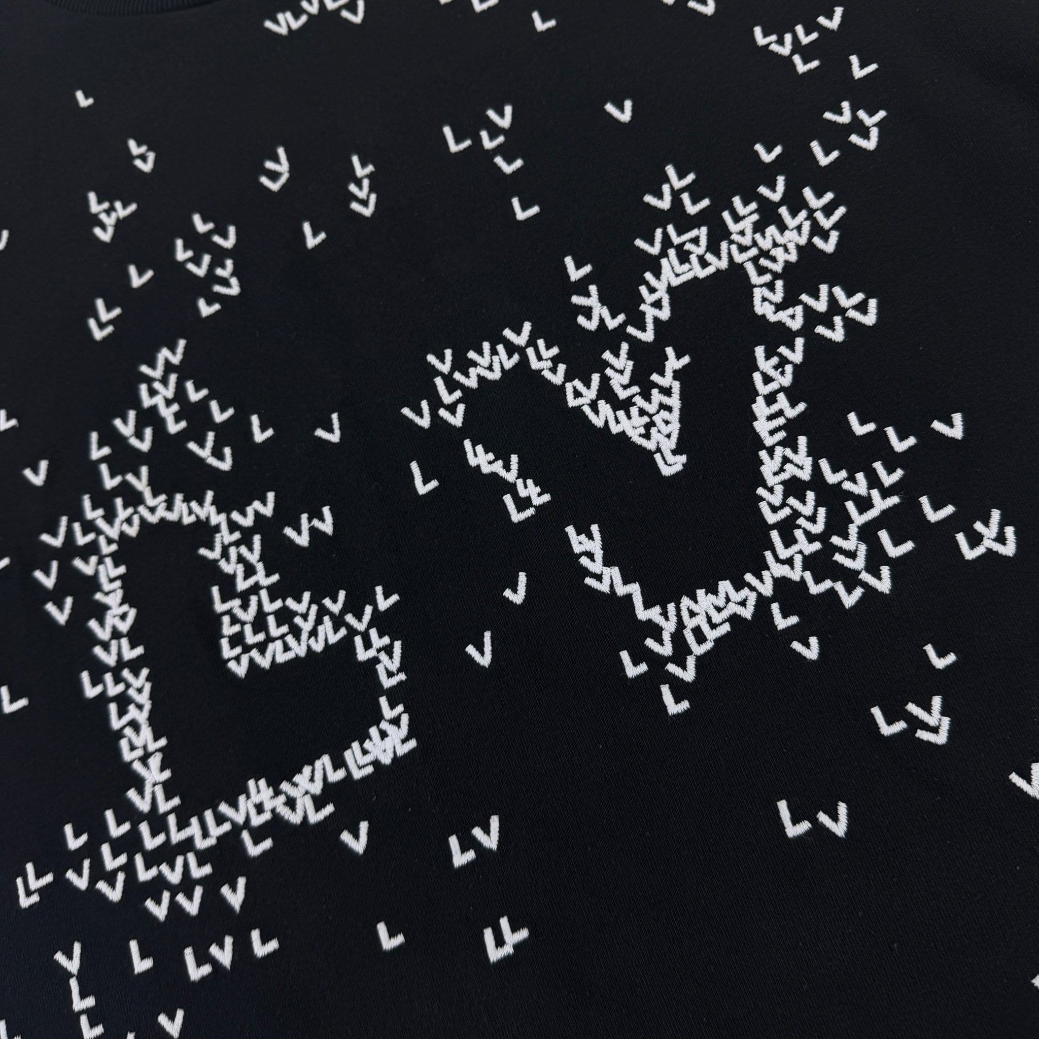 Louis Vuitton Men’s LV Spread Embroidery Black T-Shirt - Small - Morely TrendsLouis Vuitton Type here:)