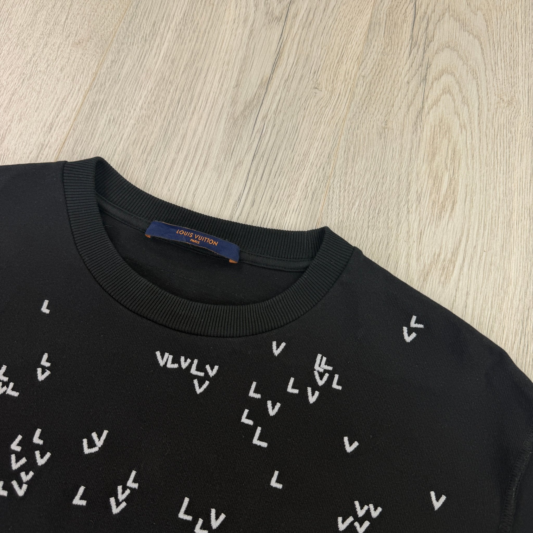 Louis Vuitton Men’s LV Spread Embroidery Black T-Shirt - Small - Morely TrendsLouis Vuitton Type here:)