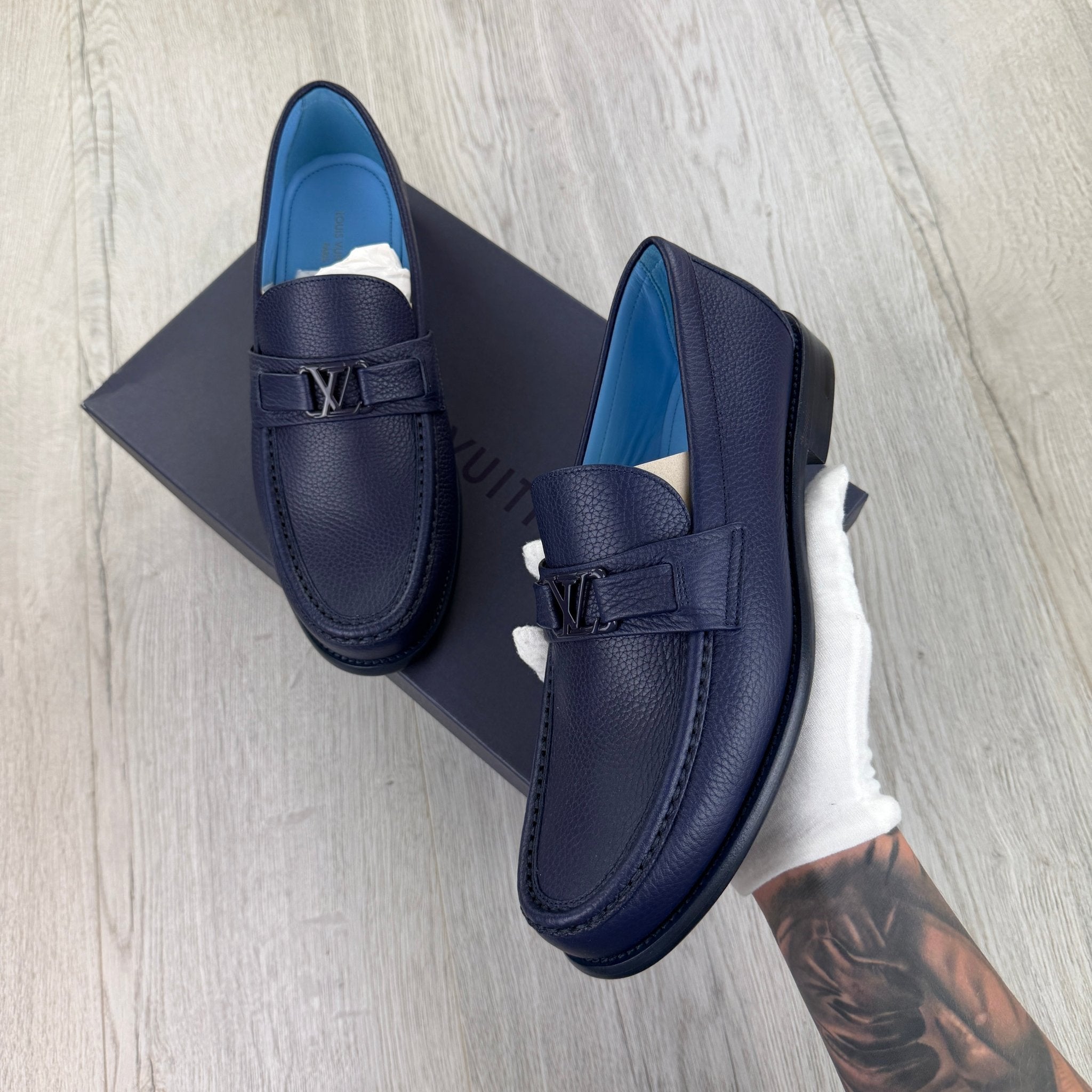 Louis Vuitton Mens Blue Major Loafers - Uk 7.5 (Fit 8) - Morely TrendsDior Type here:)