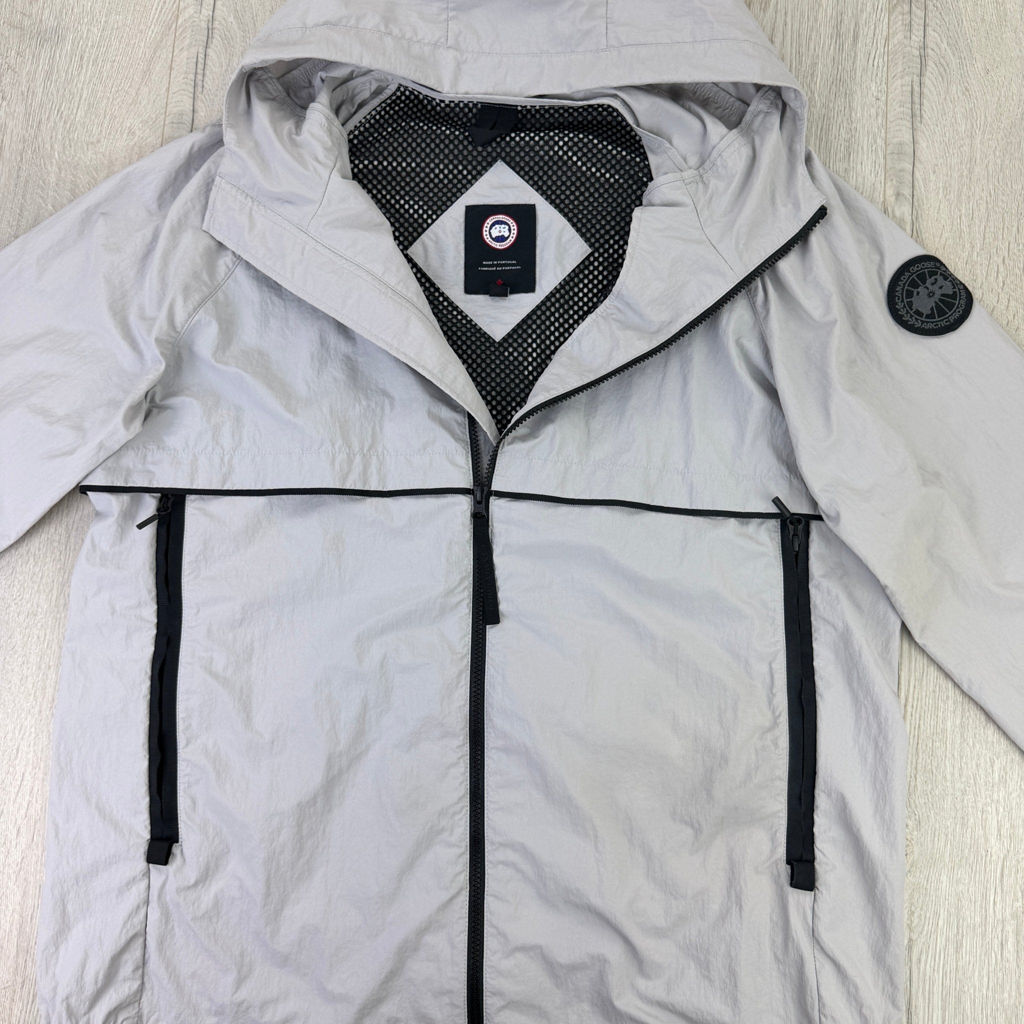 Canada Goose Men’s Light Grey Black Badge Windbreaker Jacket - XL - Morely TrendsCanada goose Type here:)