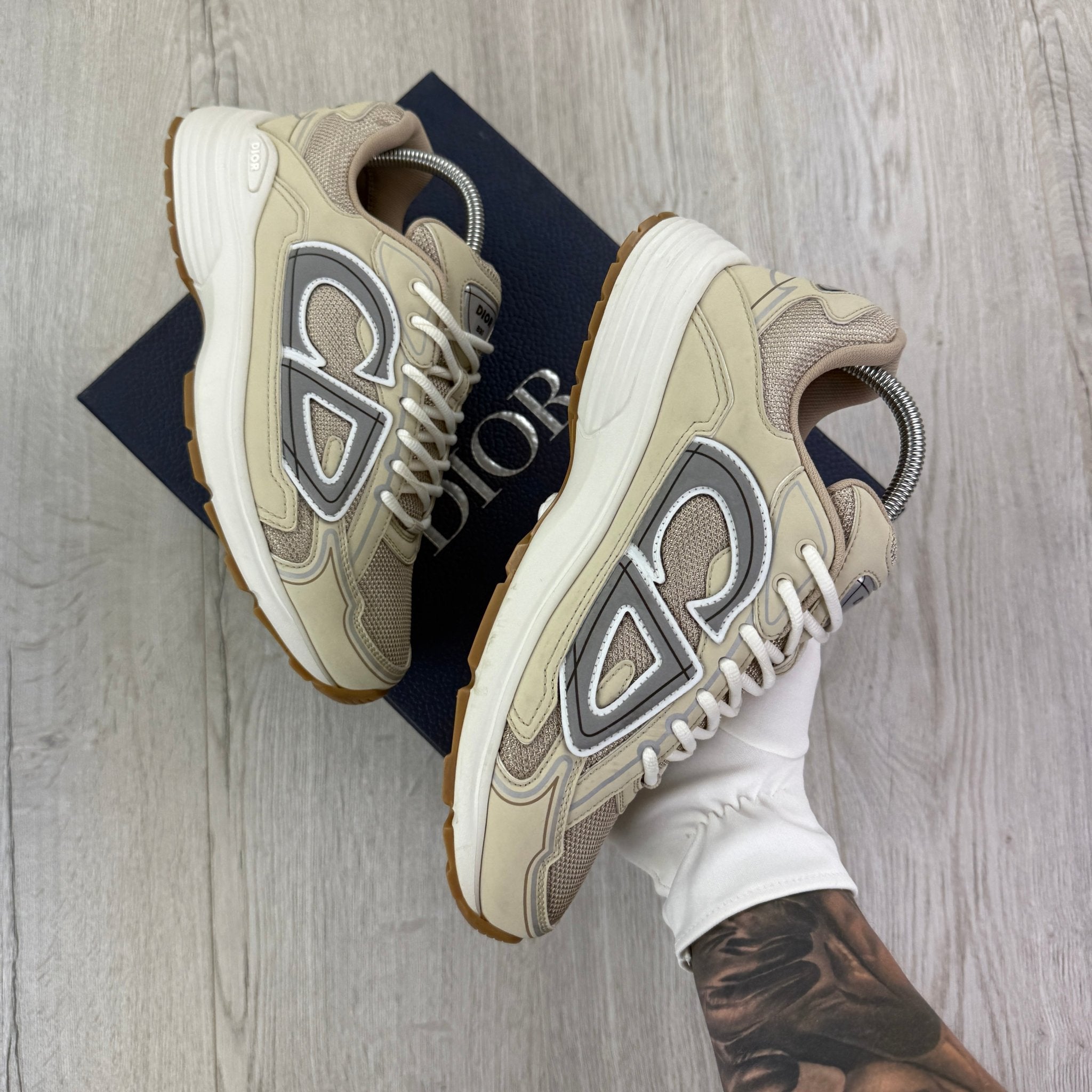 Dior B30 Men’s Cream Mesh and Technical Fabric Trainers - 41 (Fit Uk 7) - Morely TrendsDior Type here:)