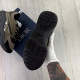 Dior B22 Men’s Khaki Grey Runners - 42.5 (Fit Uk 8)