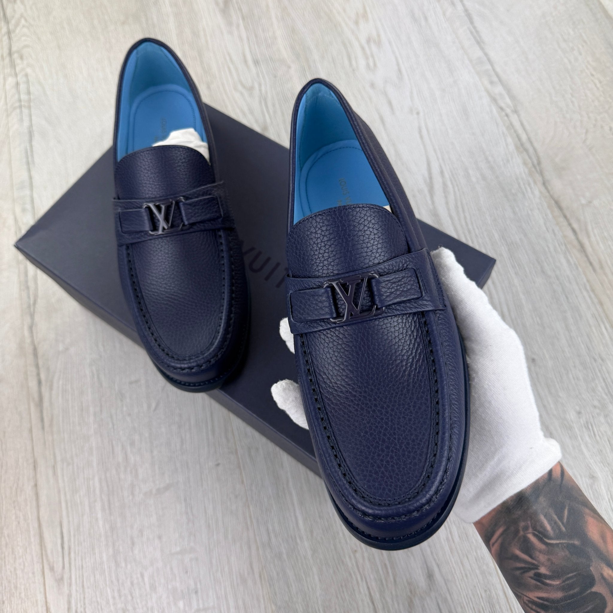 Louis Vuitton Mens Blue Major Loafers - Uk 7.5 (Fit 8) - Morely TrendsDior Type here:)
