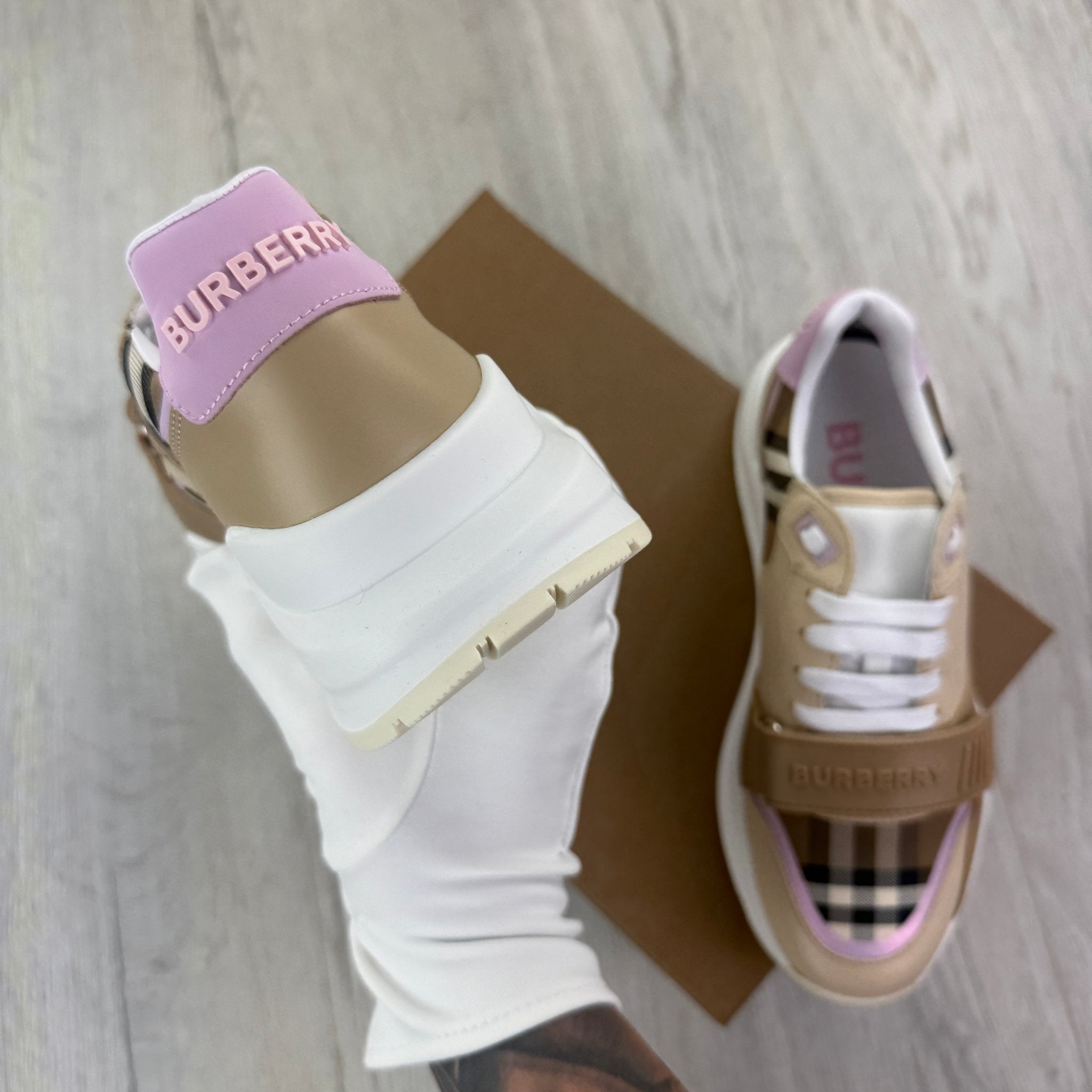 Burberry Women’s Ramsey Check Trainers - Morely TrendsBurberry Type here:)