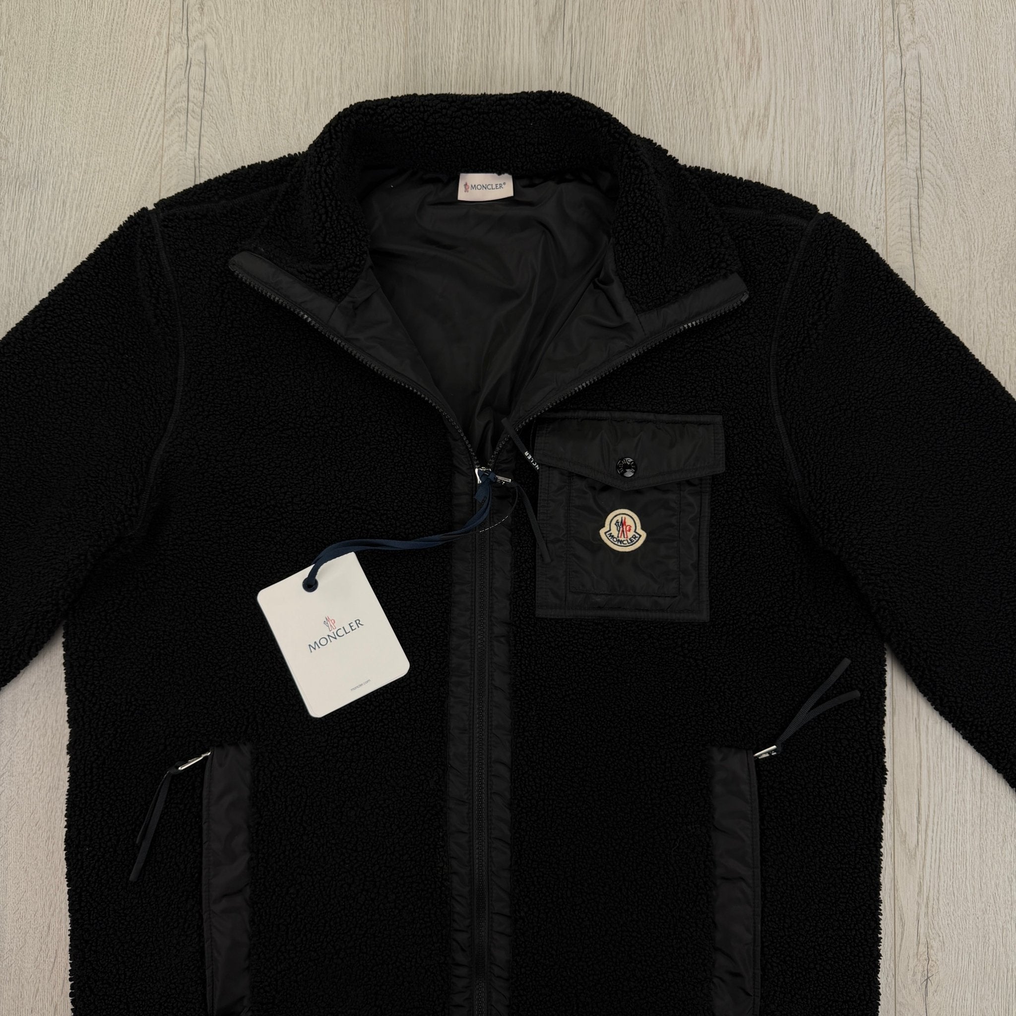 Moncler Men’s Black Zip-up Felpa Aperta Con Zip Taglia - XL - Morely TrendsMoncler Type here:)
