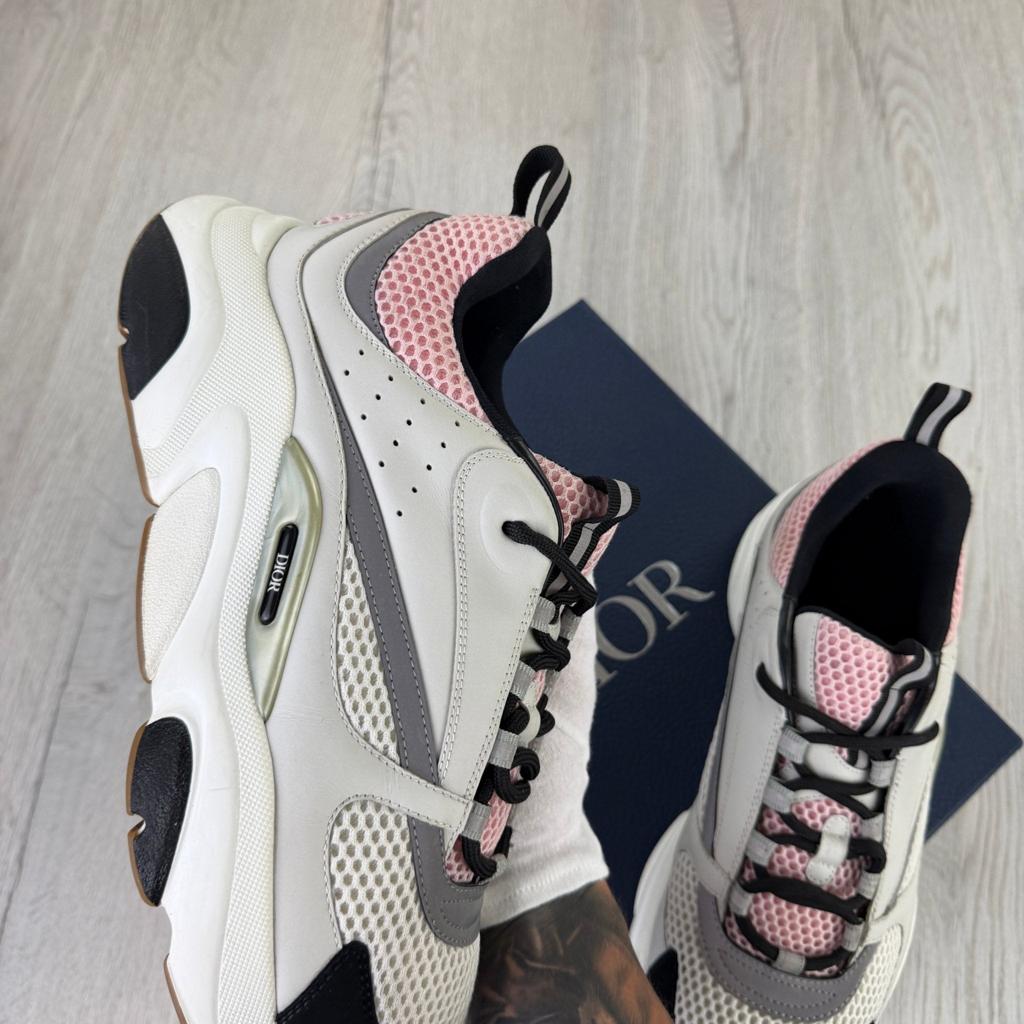 Dior B22 Men’s Pink Grey & White Trainers - 45 (Uk 10/10.5) - Morely TrendsDior Type here:)