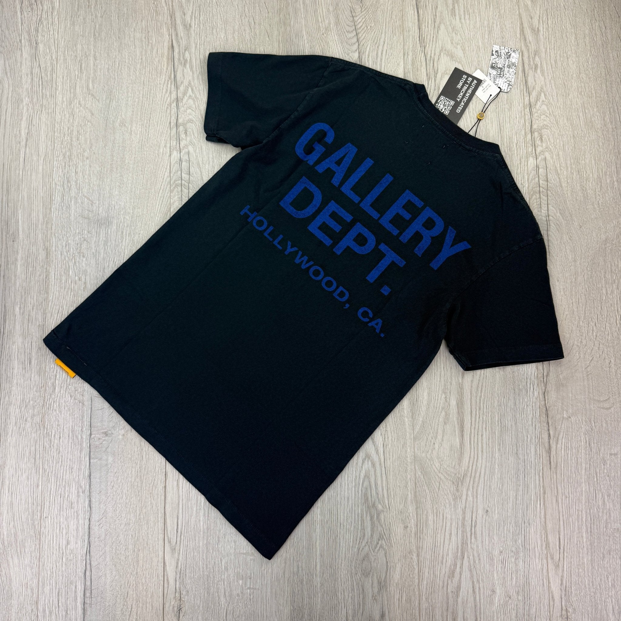Gallery Dept Men’s Navy T-shirt - Morely TrendsGallery Dept Type here:)