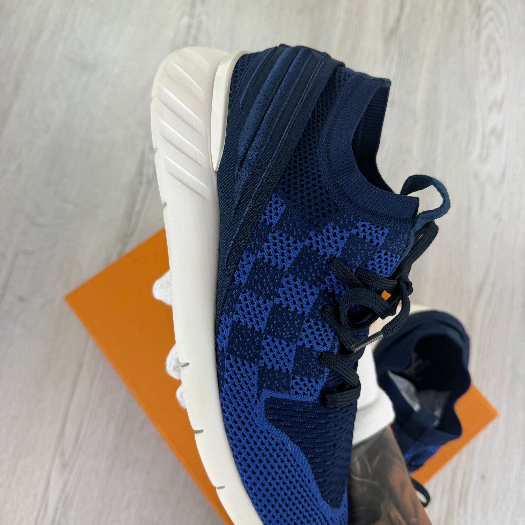 Louis Vuitton Men’s Knit Blue Trainers - Uk 7 - Morely TrendsLouis Vuitton Type here:)