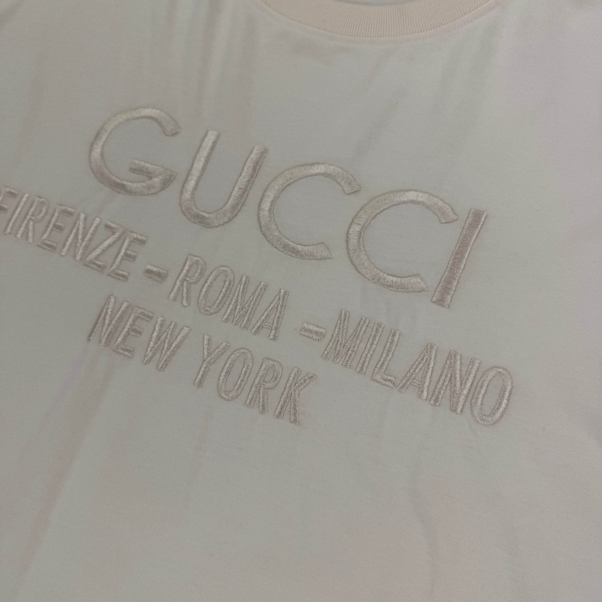 Gucci Men’s Beige T-shirt - Medium - Morely TrendsGucci Type here:)
