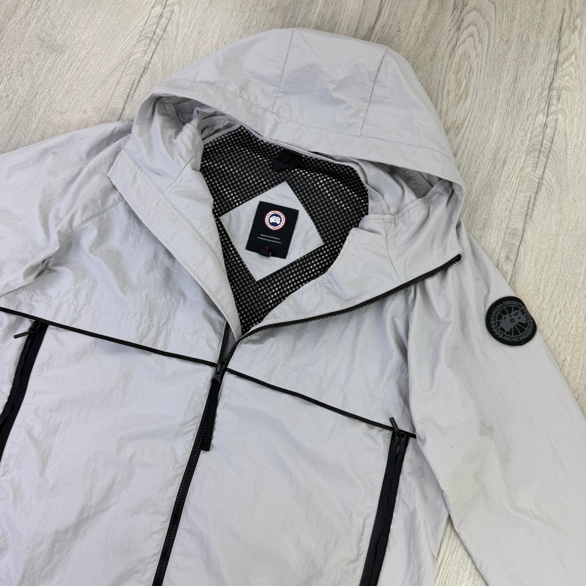 Canada Goose Men’s Light Grey Black Badge Windbreaker Jacket - XL - Morely TrendsCanada goose Type here:)
